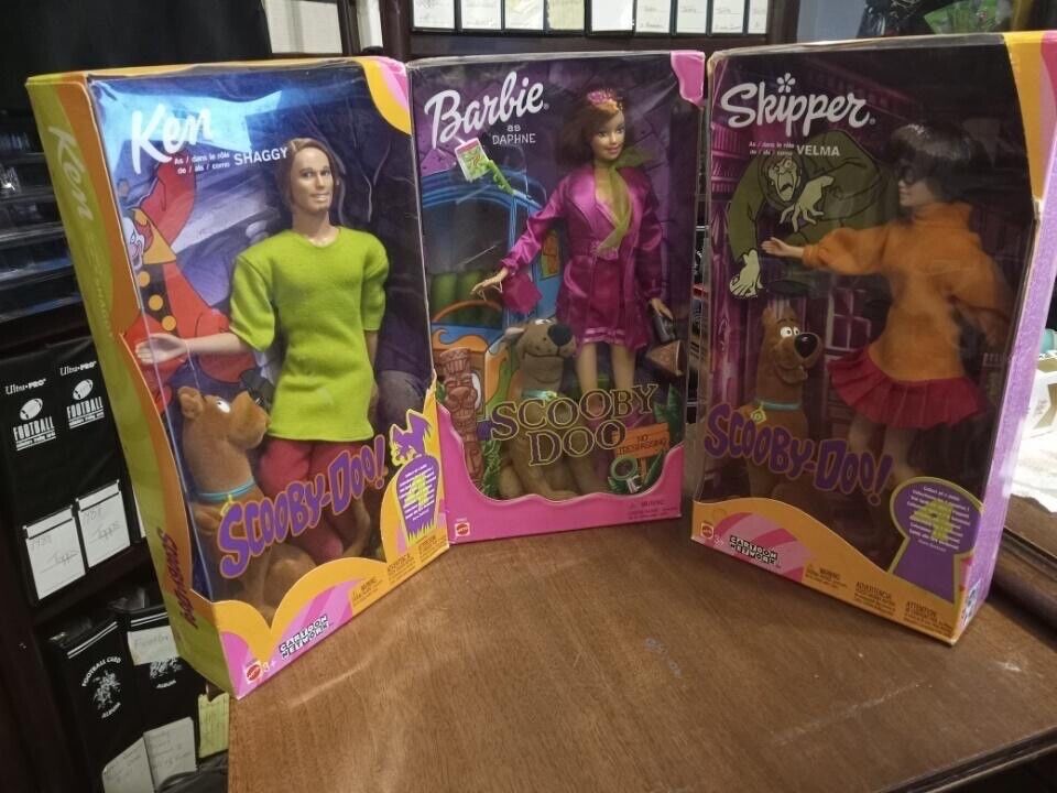 Cartoon Network Barbie w/Ken as Shaggy + Skipper as Velma & Barbie as Daphine
