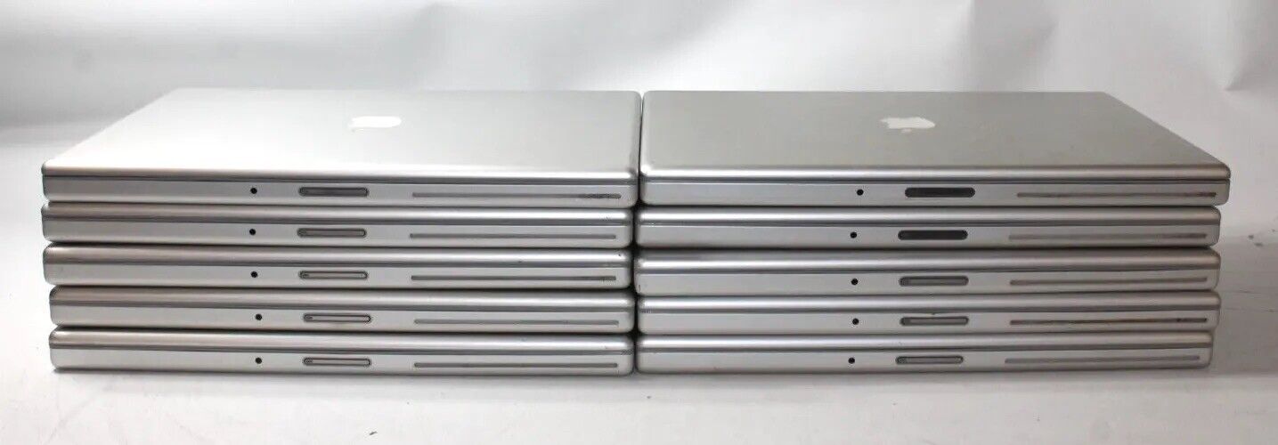 Apple MacBook Pro - 4GB RAM - 128GB SSD - Mac OSX El Capitan + Charger&Battery