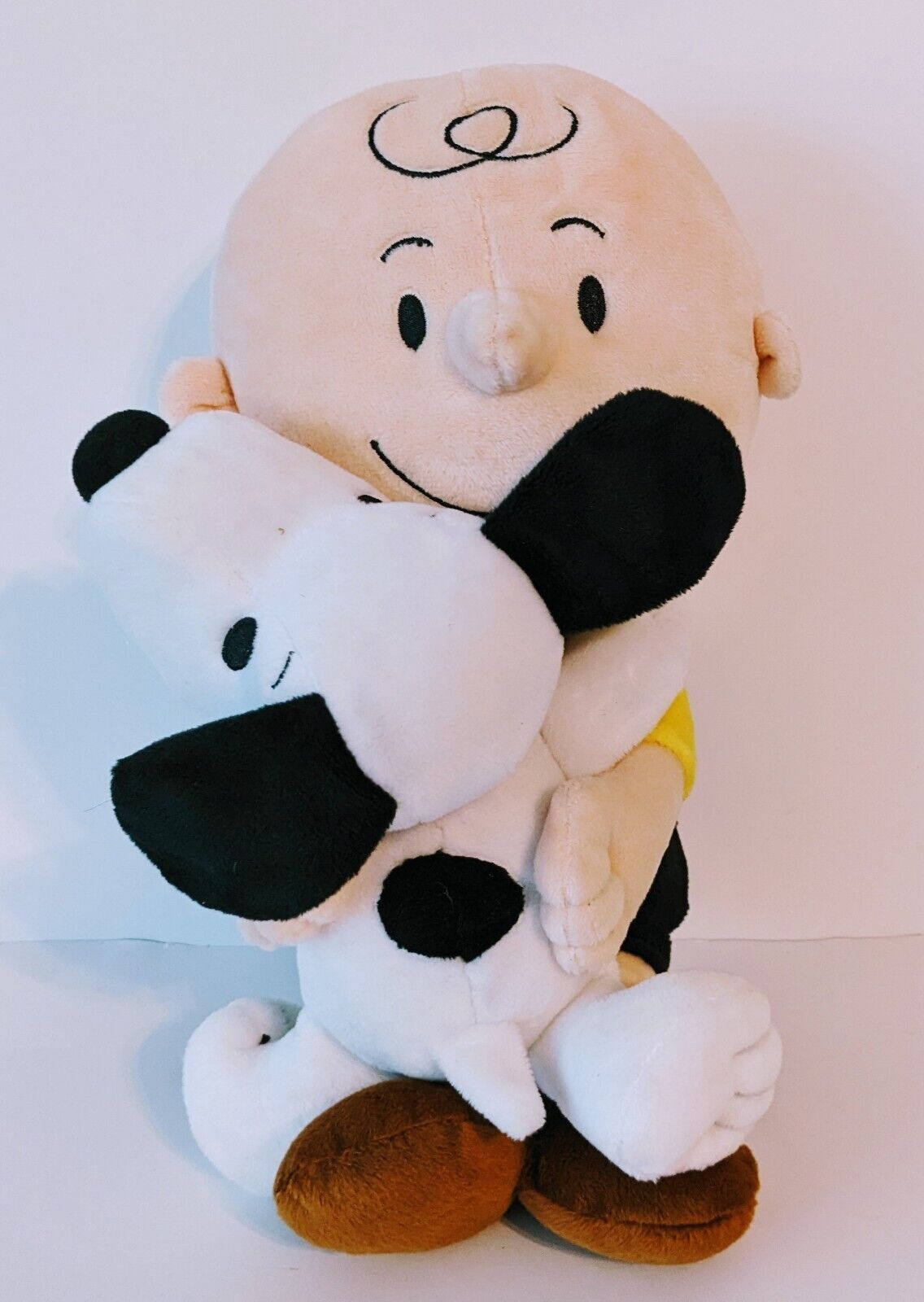 Hallmark Peanuts Charlie Brown & Snoopy “Happiness Is A Hug From A Friend” 2021