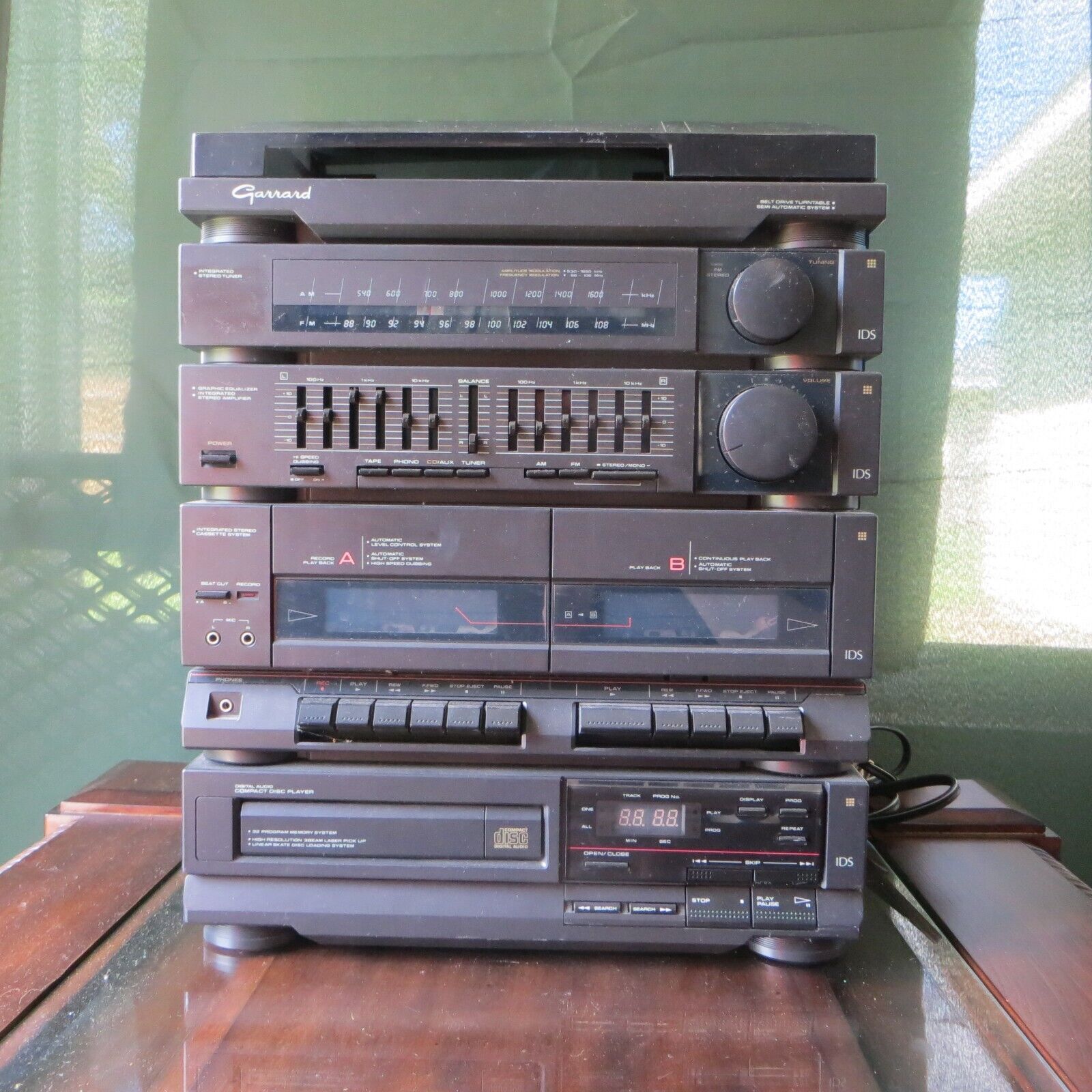 Vintage Garrard GHS31 Stereo AM/FM, Duel Cassette, Turntable, CD Working