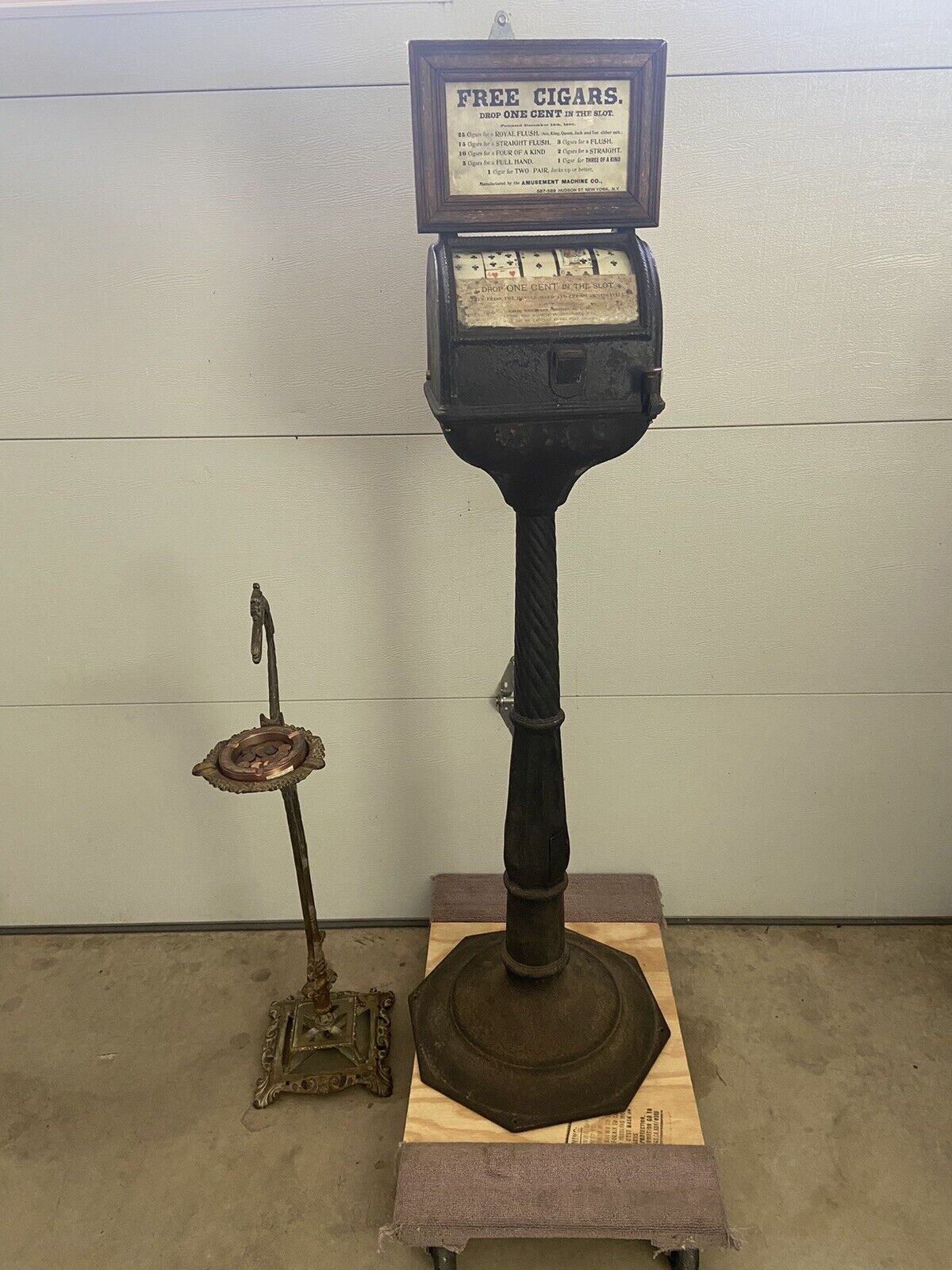 Early Patent Of 1890- First Coin Operated Gambling  Machine