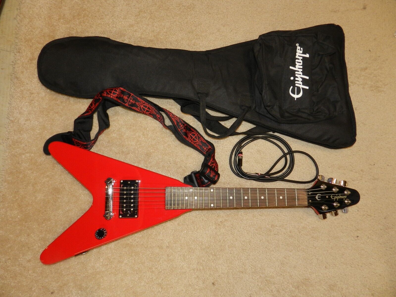 Epiphone Vee Wee Red Mini Flying V Electric Guitar W/ CASE GREAT COND.