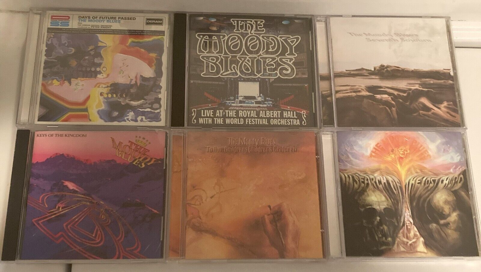 The Moody Blues CD LOT OF 6---VERY GOOD CONDITION