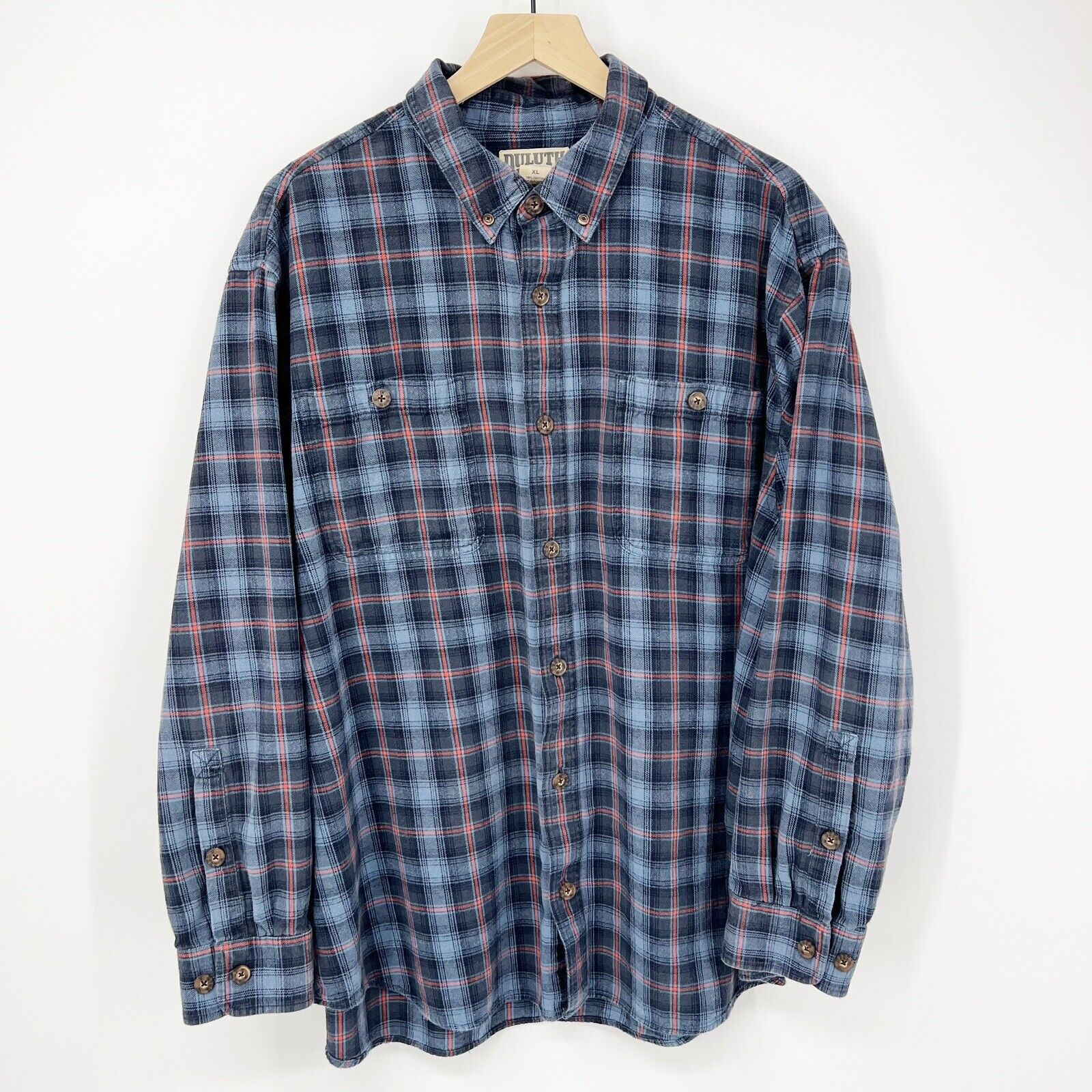Duluth Trading Co. Men\'s XL Blue Red Flannel Plaid Long Sleeve Shirt Relaxed Fit