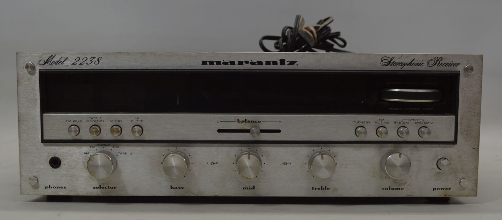 Vintage Marantz 2238 Stereo Receiver