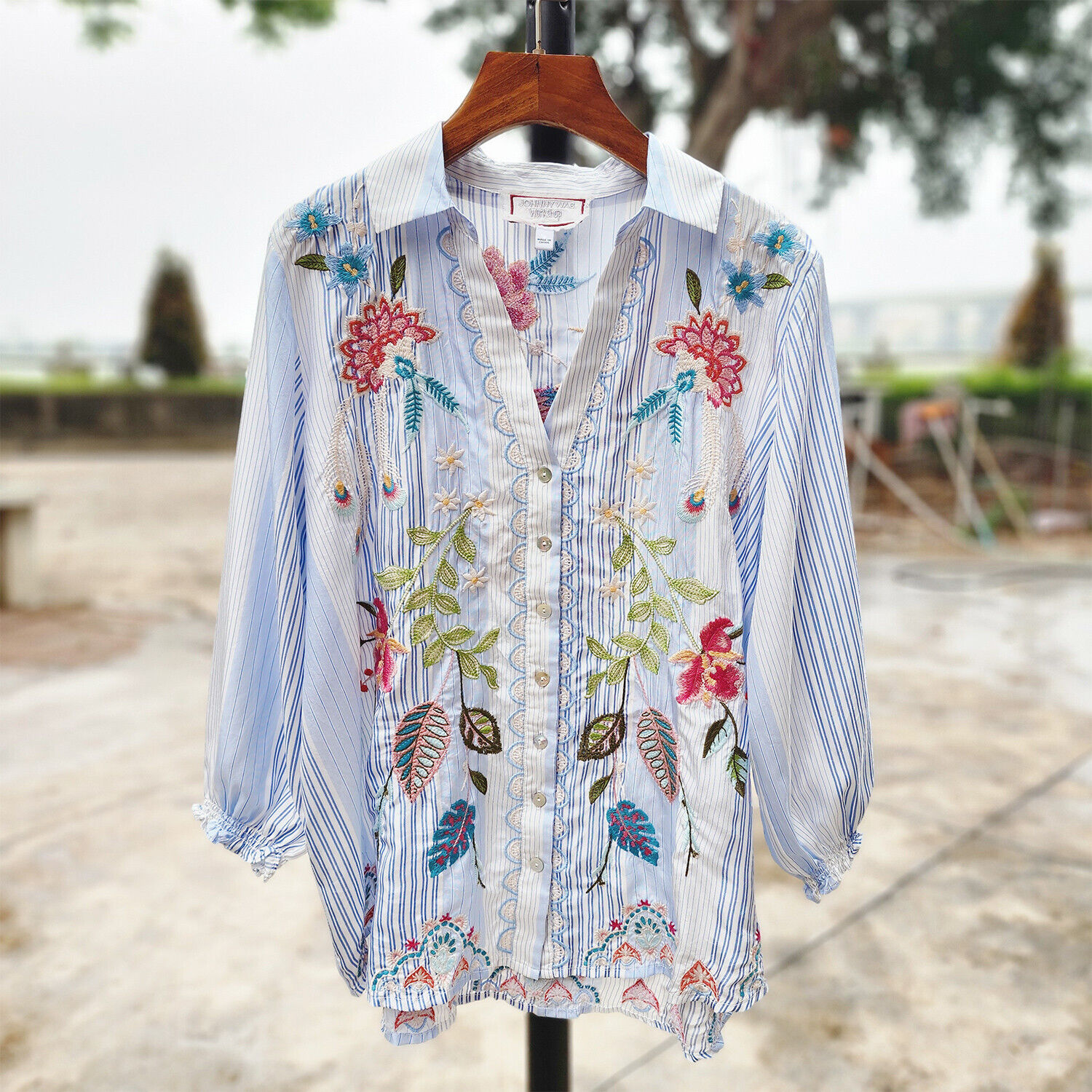 New Johnny Was Silk Emika Embroidered Relaxed Smocked Shirt XL
