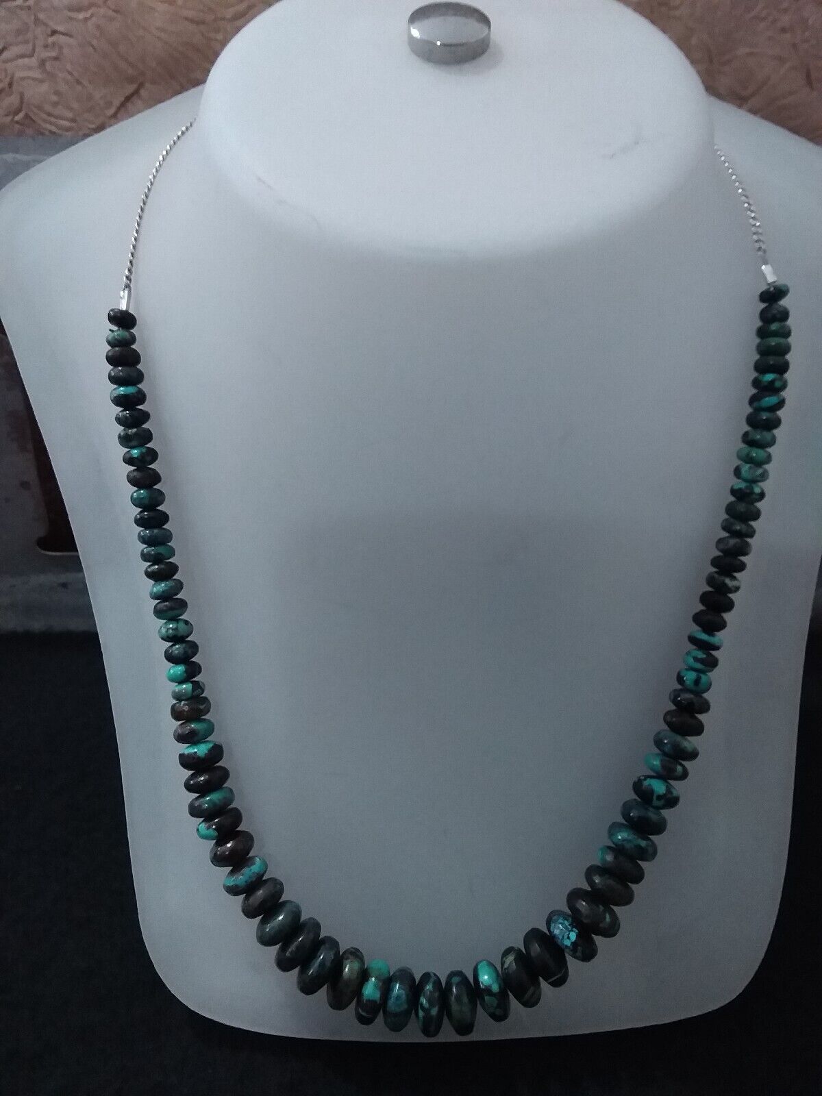 Vintage Genuine Blue Mountain TURQUOISE GRADUATED BEAD Necklace Blue Black SS