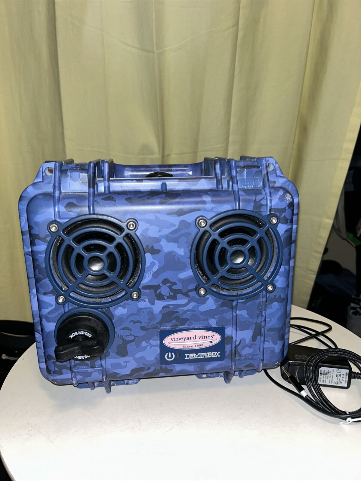 RARE Sold Out Vineyard Vines Blue Motif Camo DemerBox Speaker Works Great