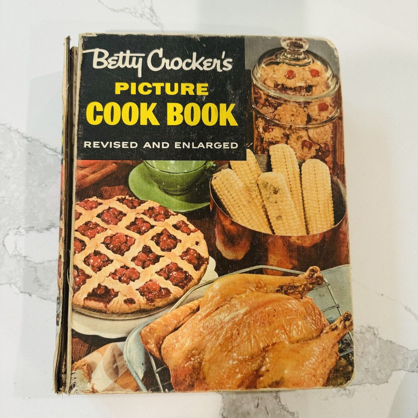 Vintage 1956 Betty Crocker\'s Picture Cook Book 5-Ring Revised And Enlarged