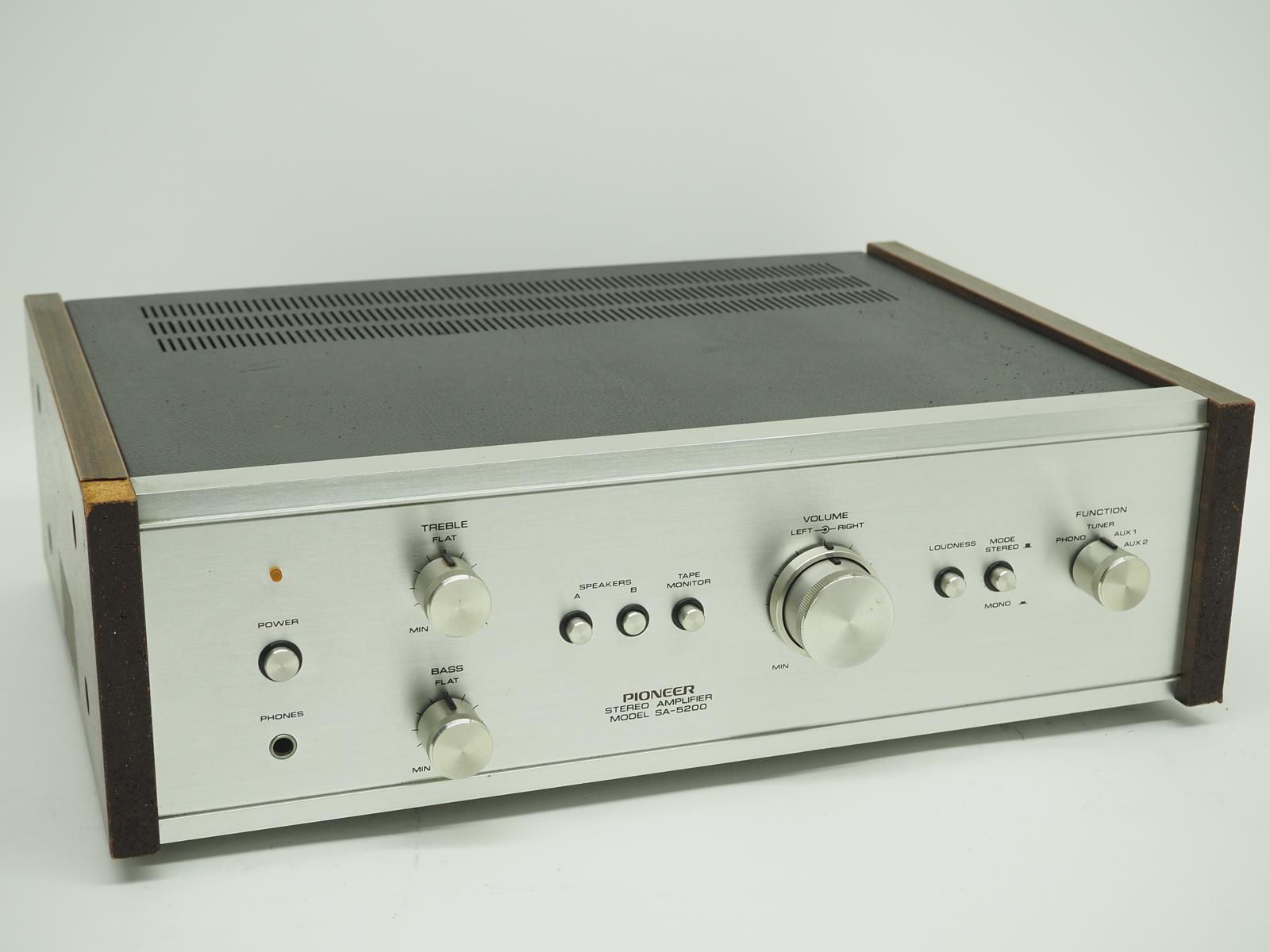 Vintage PIONEER SA-5200 Stereo Amplifier Works Great 