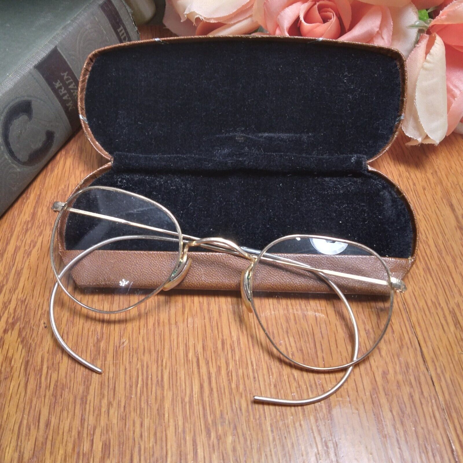 Antique Bausch & Lomb 1/10 12K Gold Filled FUL-VUE Wire Frame Eye Glasses w/Case