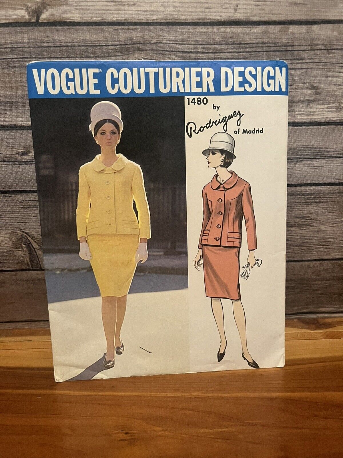 *RARE* Vintage VOGUE COUTURIER DESIGN No. 1480 by Rodriguez of Madrid Suit