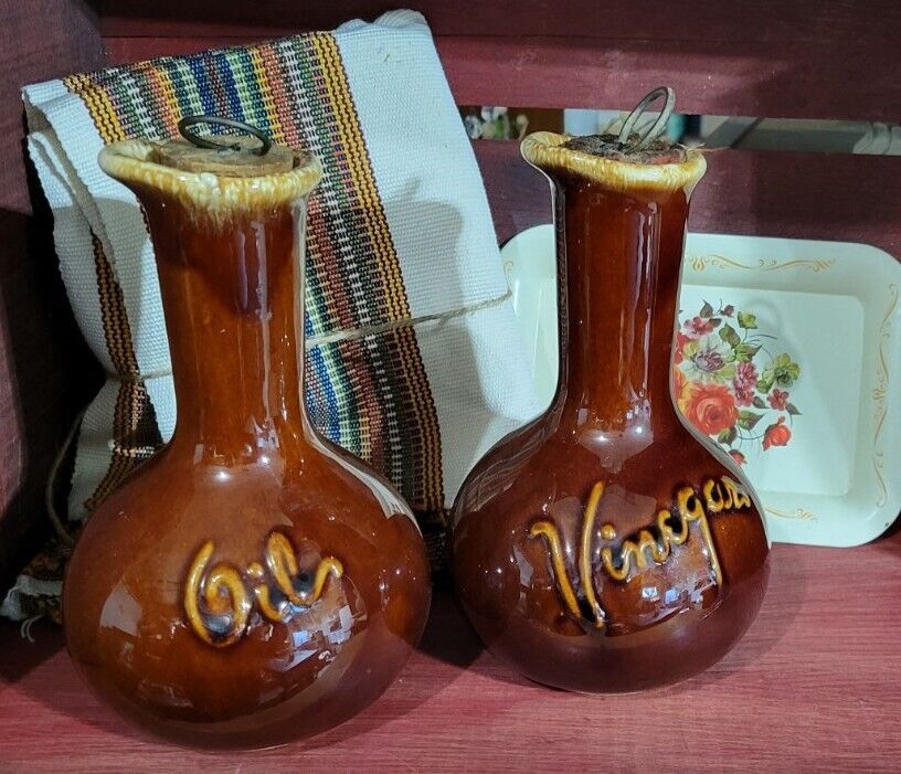 Vintage Hull USA Pottery Brown Drip Glaze Vinegar & Oil Set With Original Corks