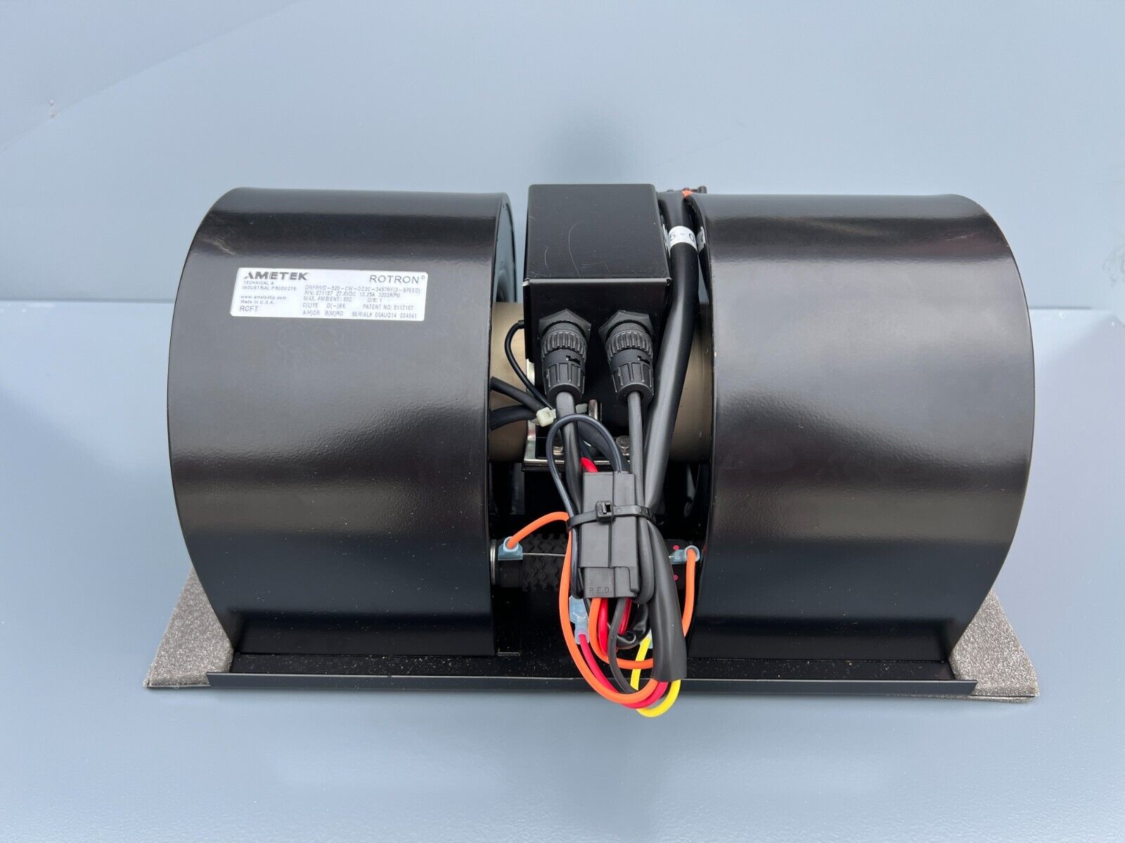 Ametek Rotron 071157, Dual Defrost Blower Assy, 27.6 VDC, 13.25 A, 3200 RPM, 60C