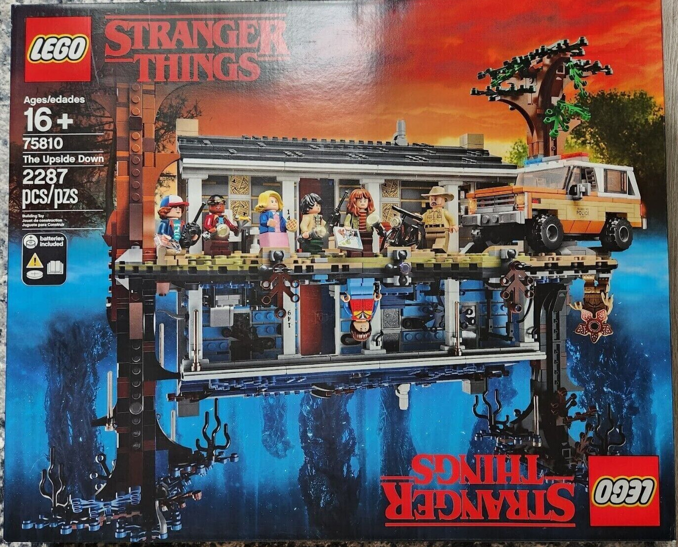 NEW SEALED LEGO 75810 Stranger Things The Upside Down Set Netflix