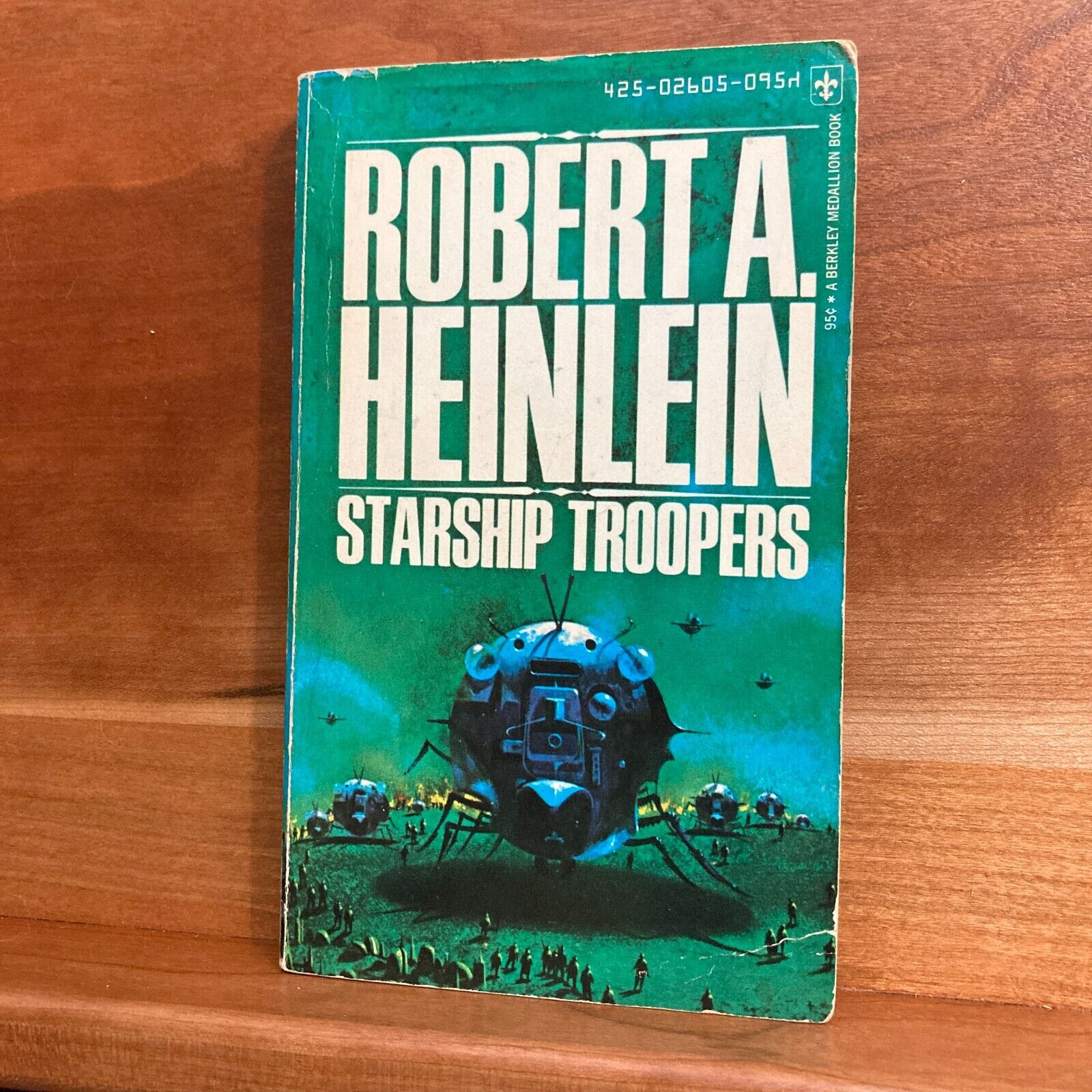 Starship Troopers by Robert A. Heinlein Paperback 1968 Vintage SciFi Book