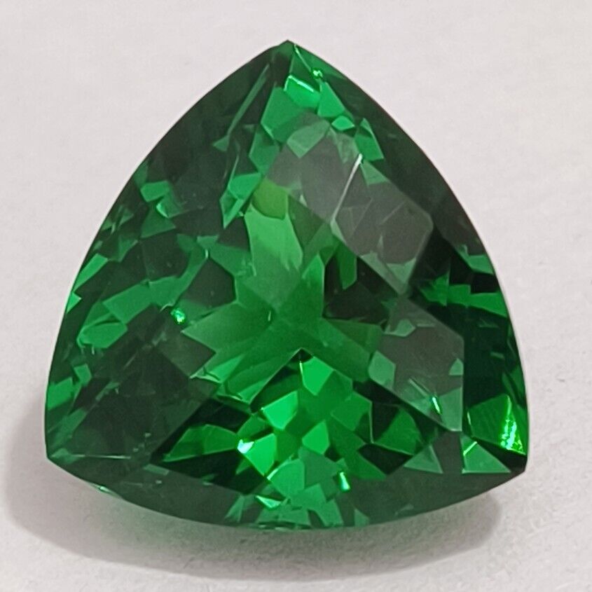 Flawless Natural 17.80 Ct Green Emerald Trillion Cut Loose Gemstone