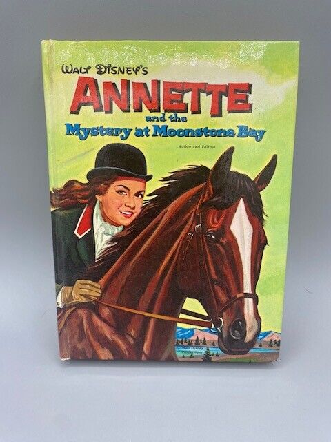 Vintage Walt Disney\'s Annette and the Mystery at Moonstone Bay 1962 (Hardcover)
