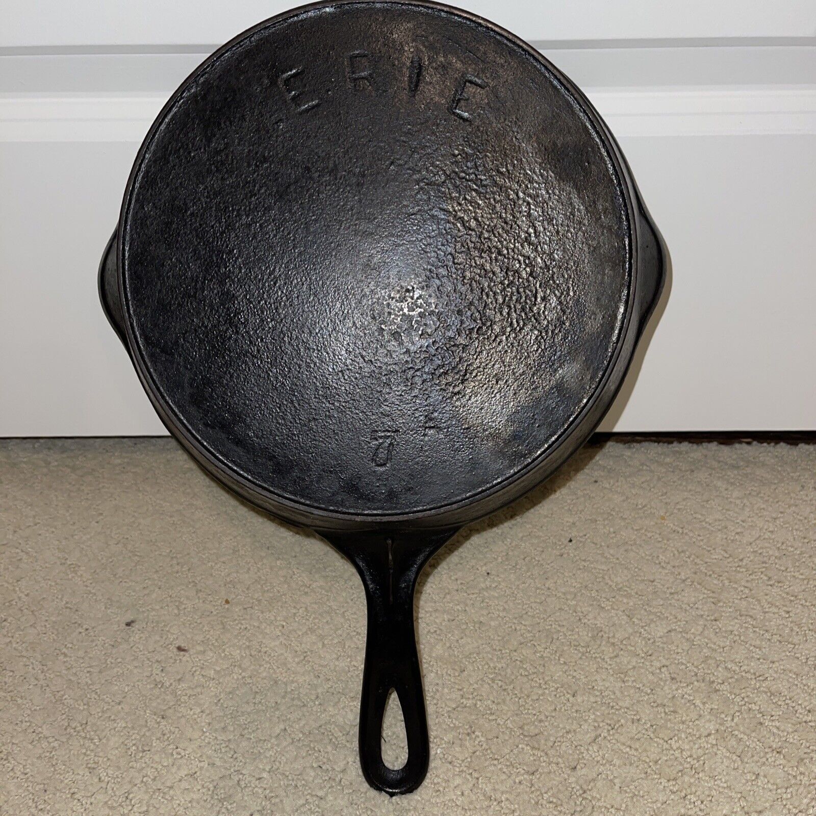 Rare Antique 3rd Series ERIE #7 A Cast Iron Skillet w/Heat Ring and Makers Mark?