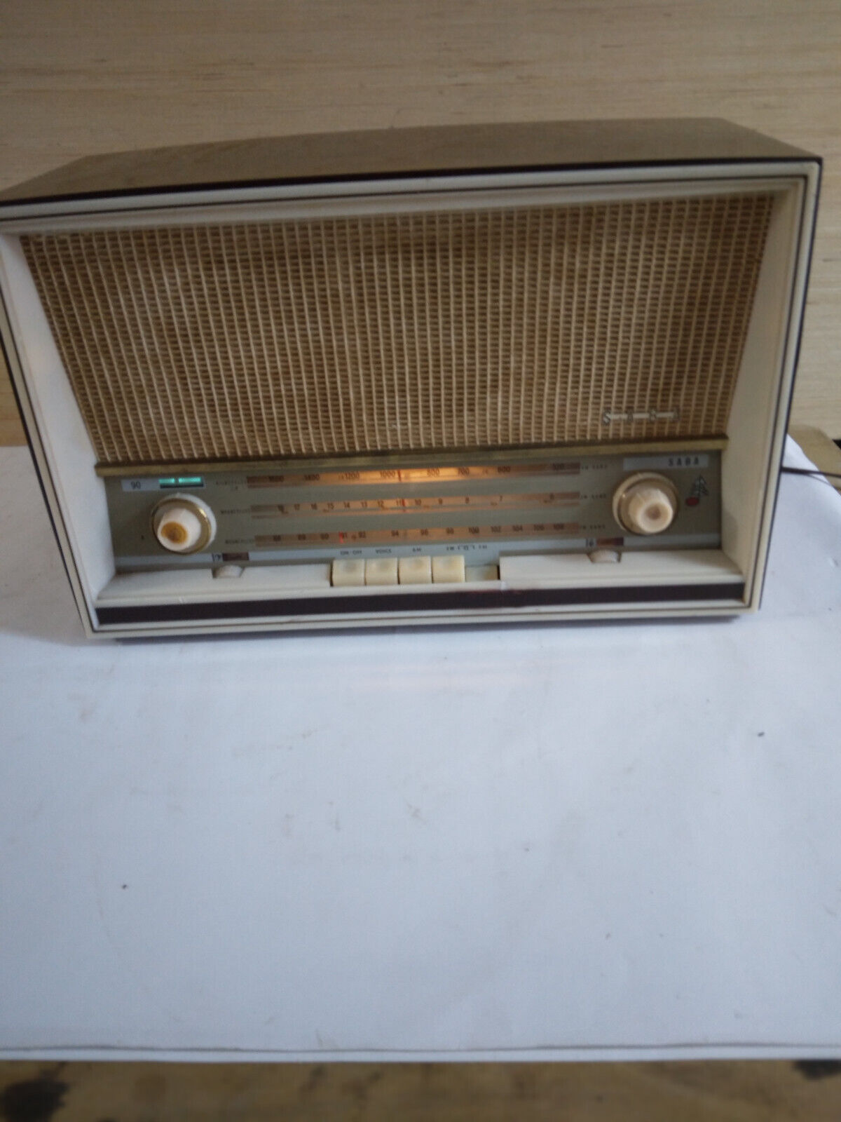 Vintage German Saba 90/11K Export Model for US market Tube Radio