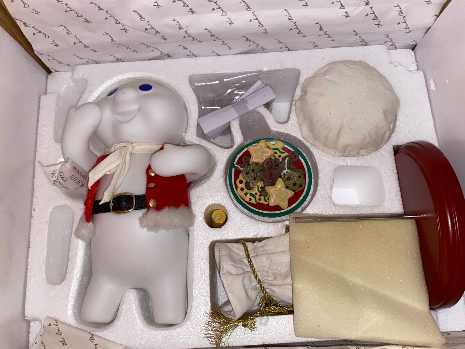 Christmas Rare 2002 Pillsbury Doughboy Porcelain Santa from the Danbury Mint NIB
