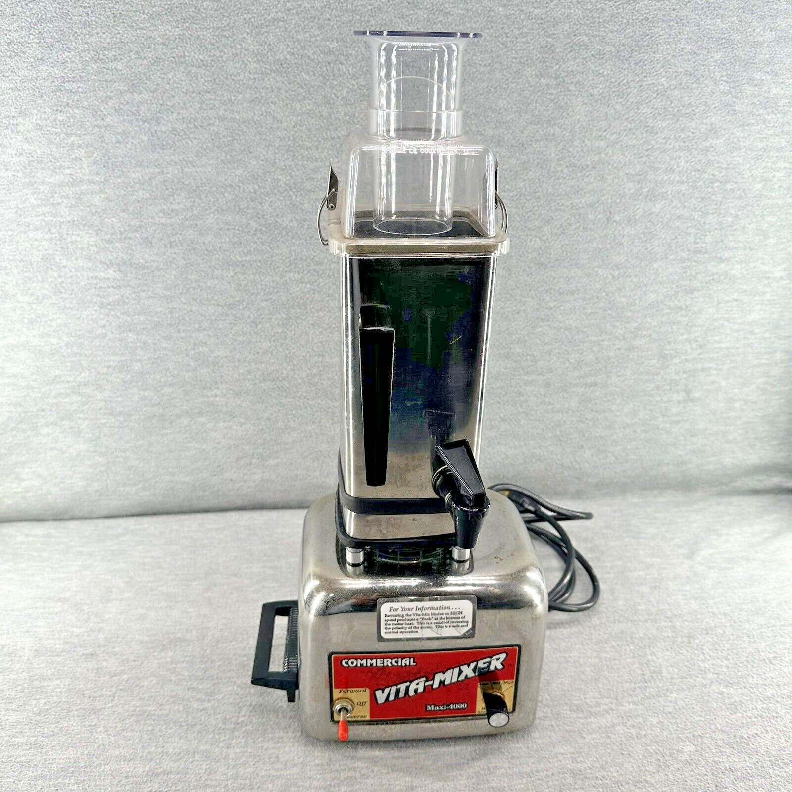 COMMERCIAL VITA-MIXER- Maxi-4000 Blender 850 Watts Stainless - NO Plunger
