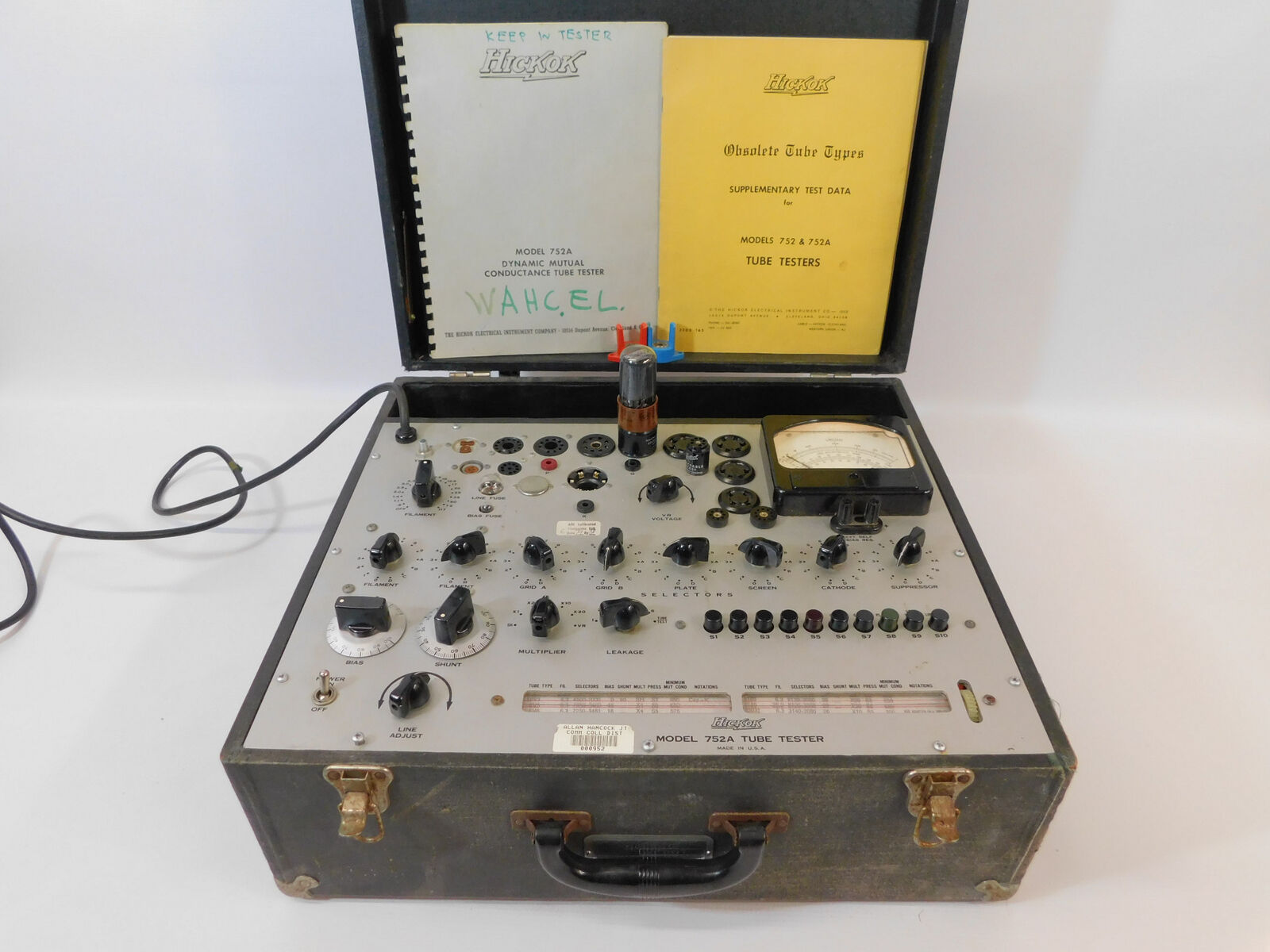 Hickok 752A Vintage Tube Tester + Manuals (basic functionality OK)