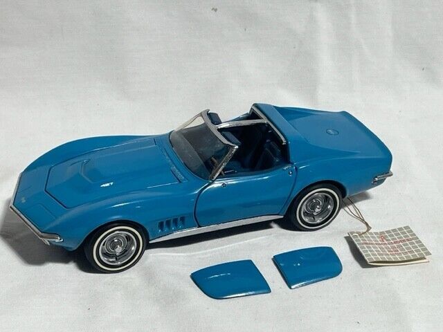 1989 Franklin Mint 1968 Chevy Corvette Stingray T-tops, Blue, 1/24, w/ tags