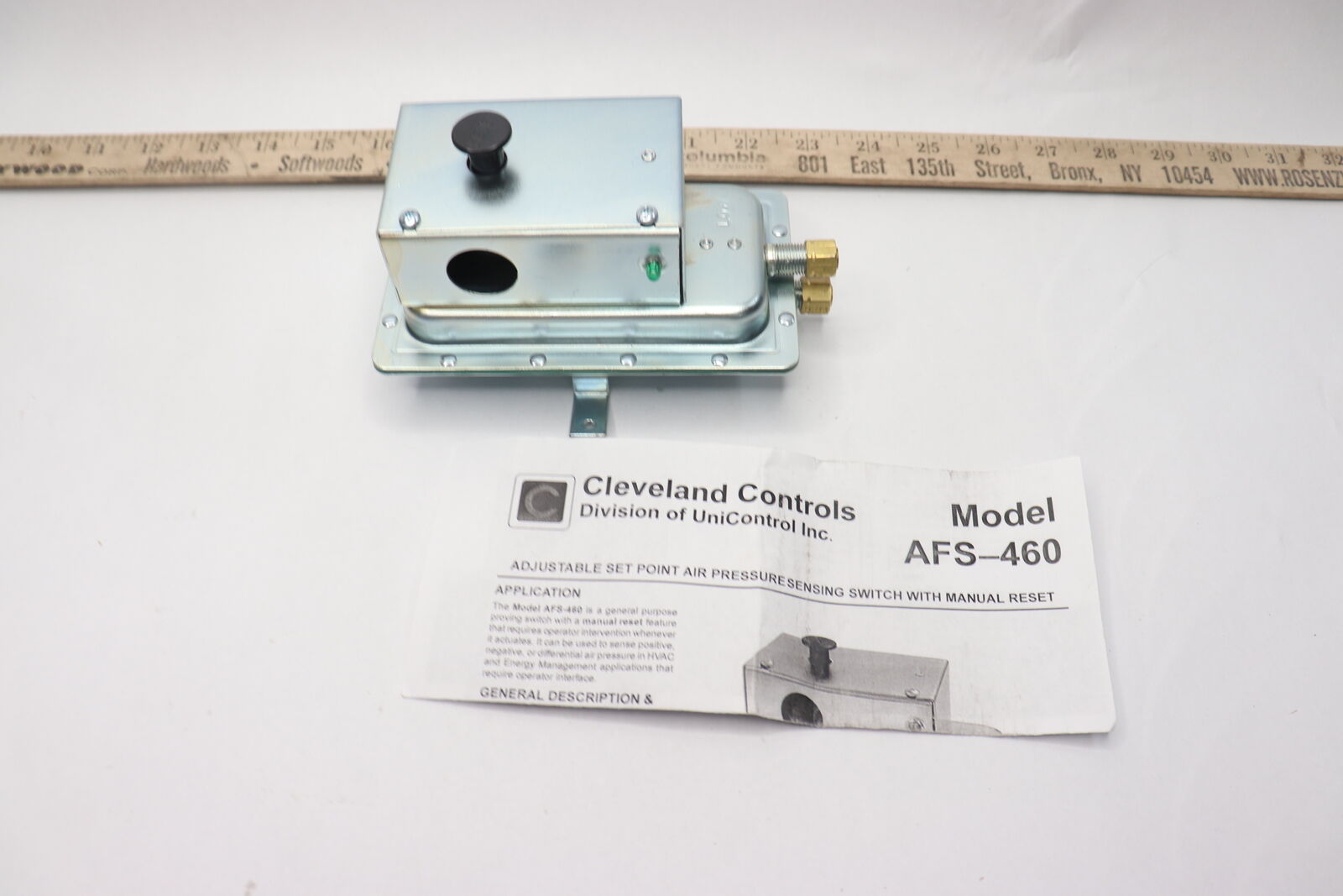Cleveland Controls Adjustable Differential Pressure Switch SPST AFS460