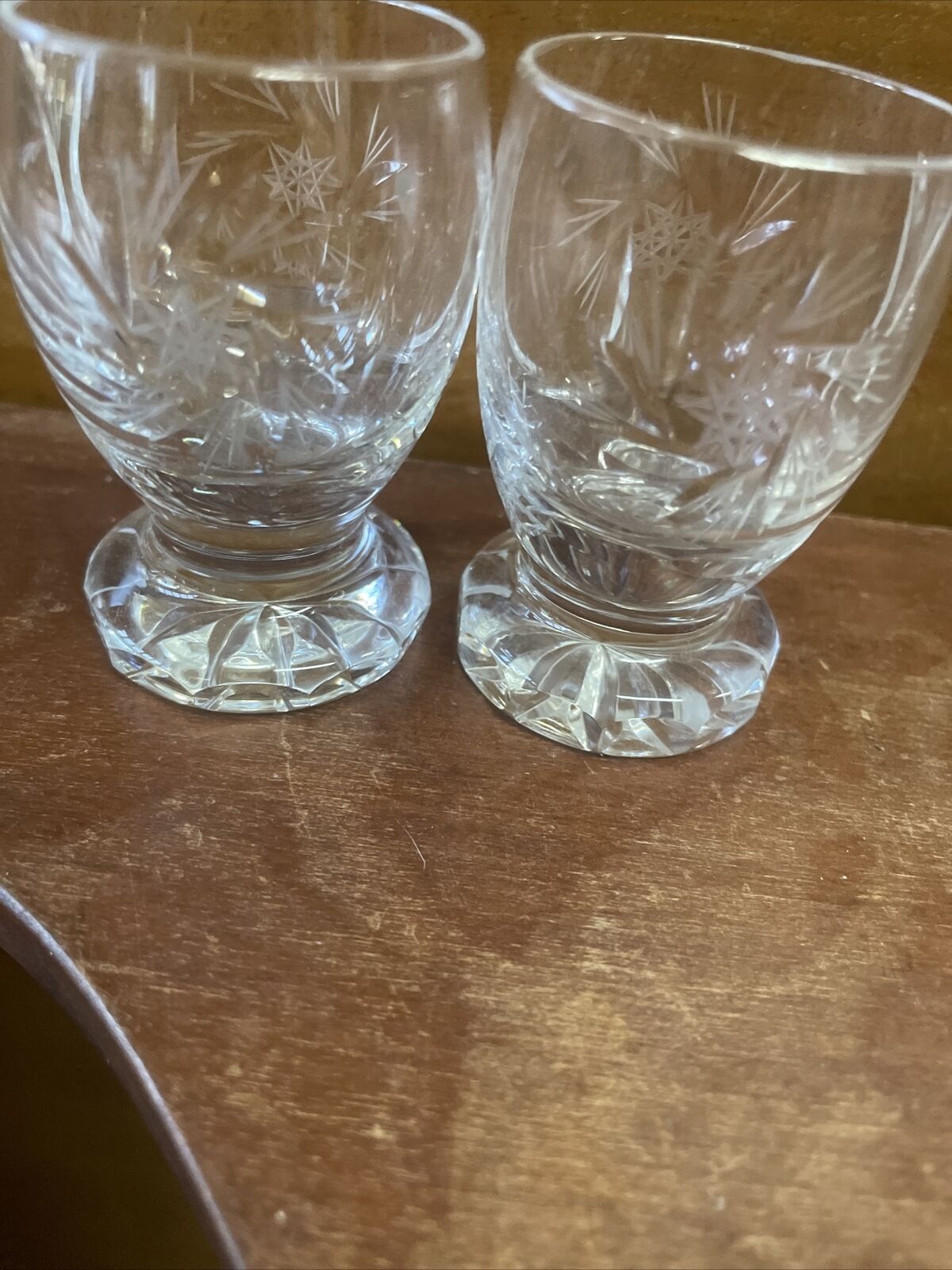 vintage pair of crystal cut glass cordial cordials glass glasses 