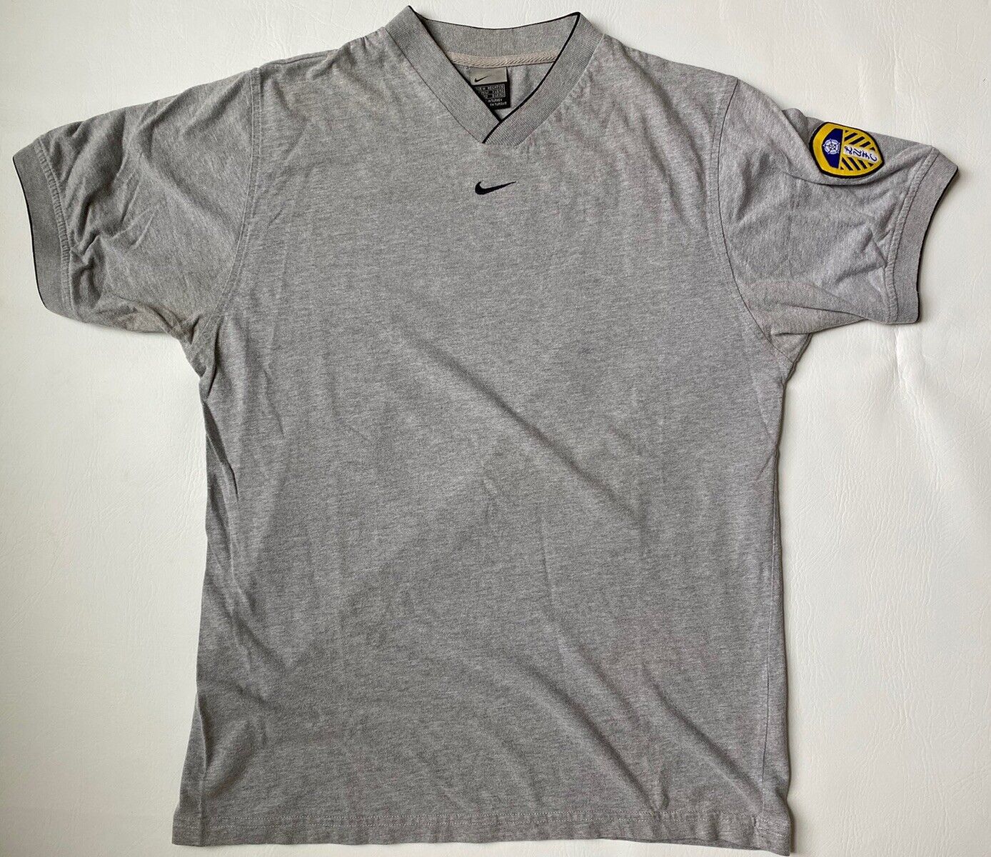 Leeds United Vintage Men’s Sz M Shirt Rare Nike Grey V-Neck Leeds Football Club