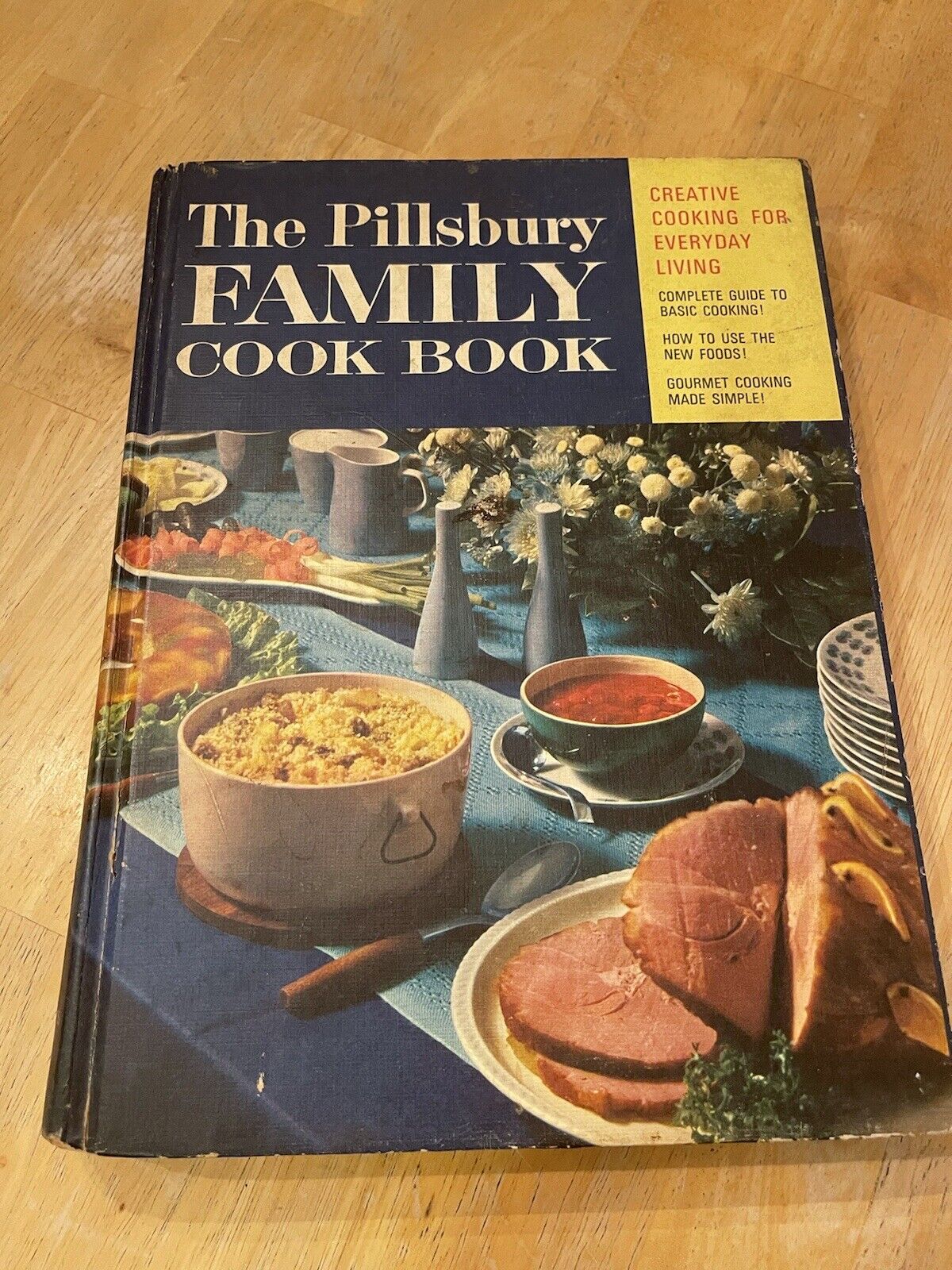 The Pillsbury Family Cookbook, 1963 Hardback Food Recipes VINTAGE