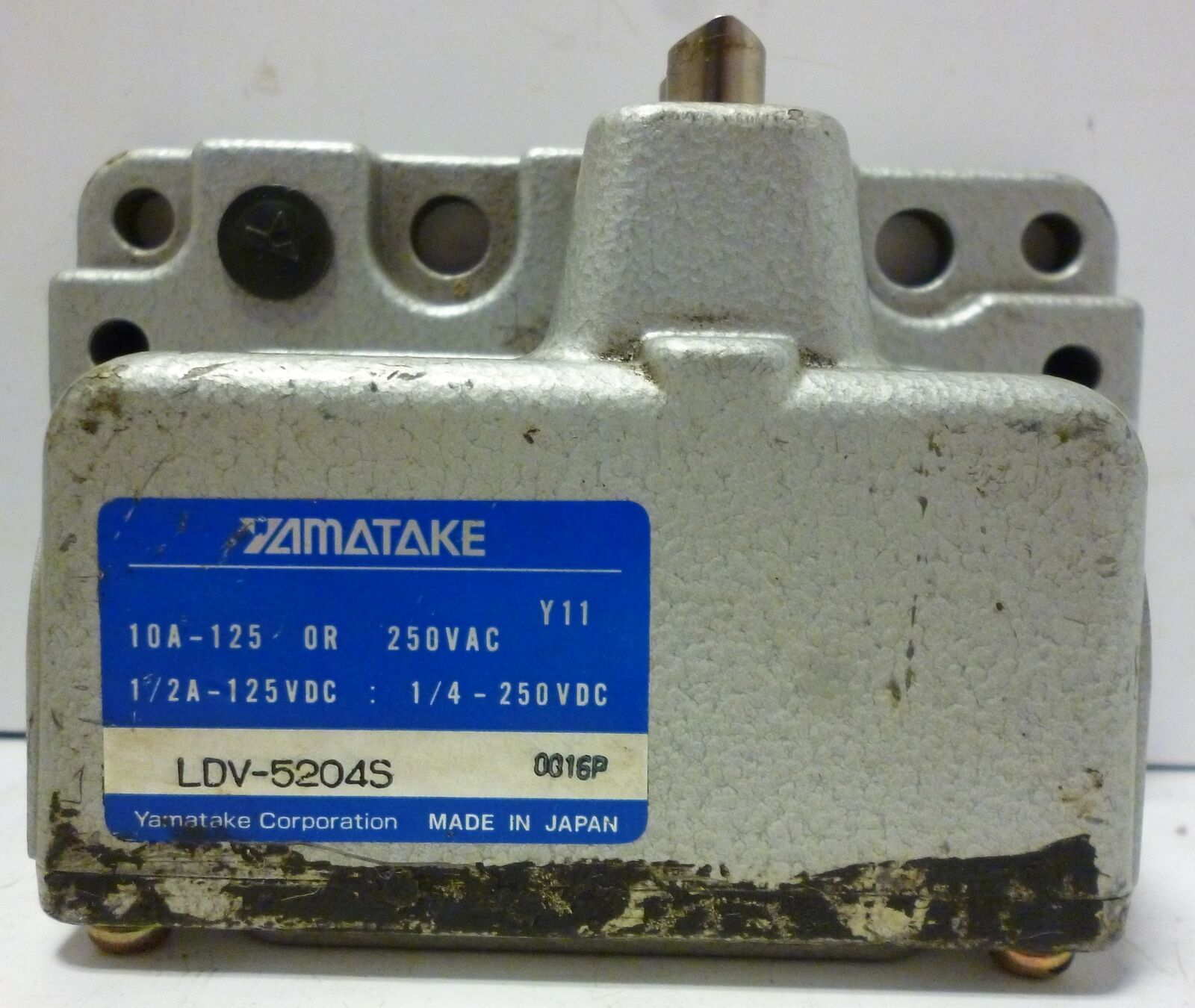 Yamatake LDV-5204S Axis Limit Switch