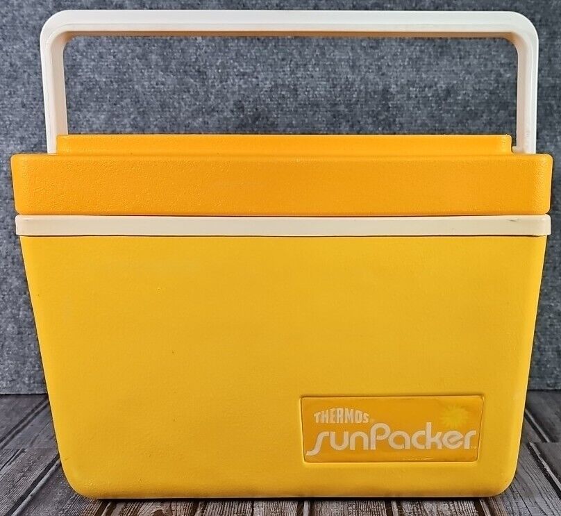 Vintage Thermos Sunpacker 7713 Cooler 11 Qt Retro Yellow MCM USA