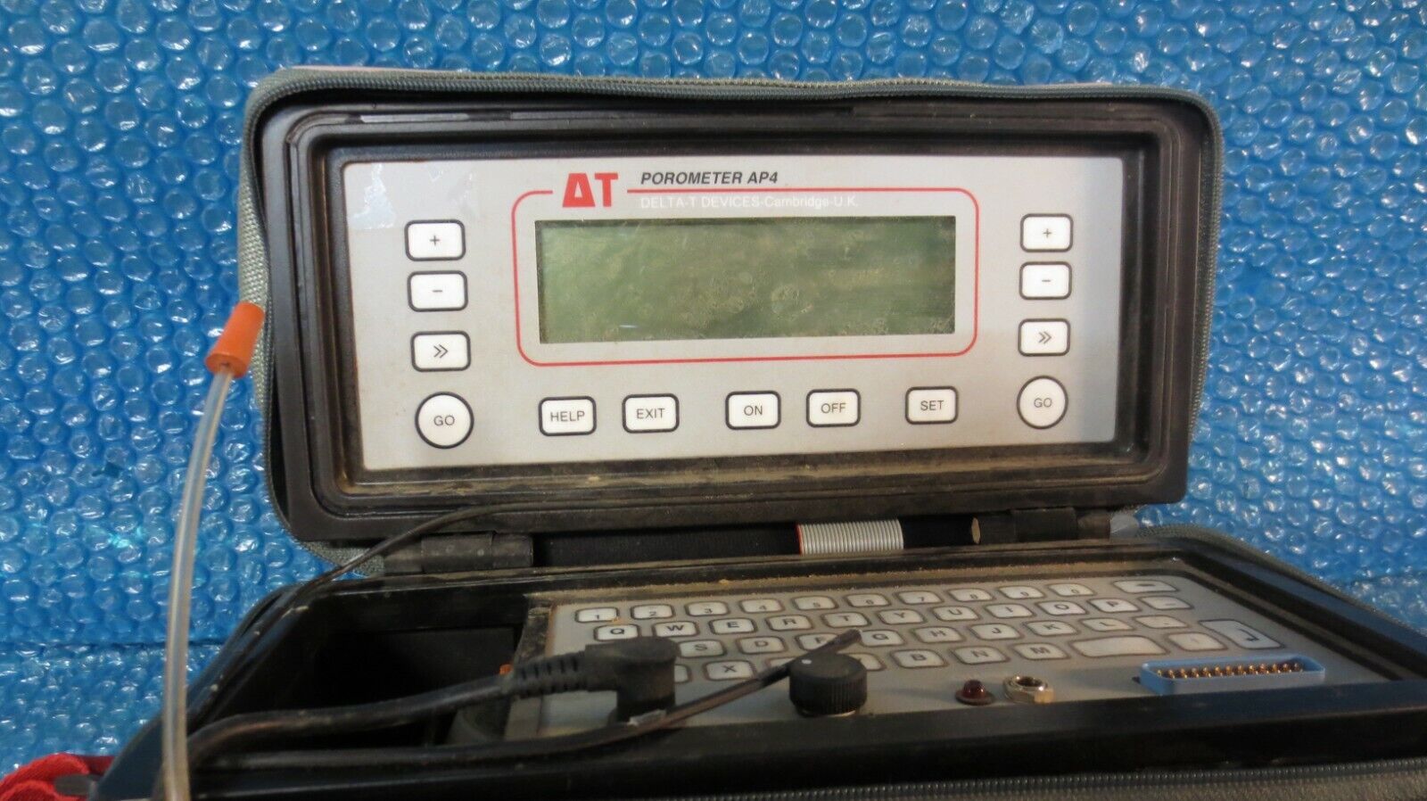 Delta-T Devices AP4 Leaf Porometer with Bag
