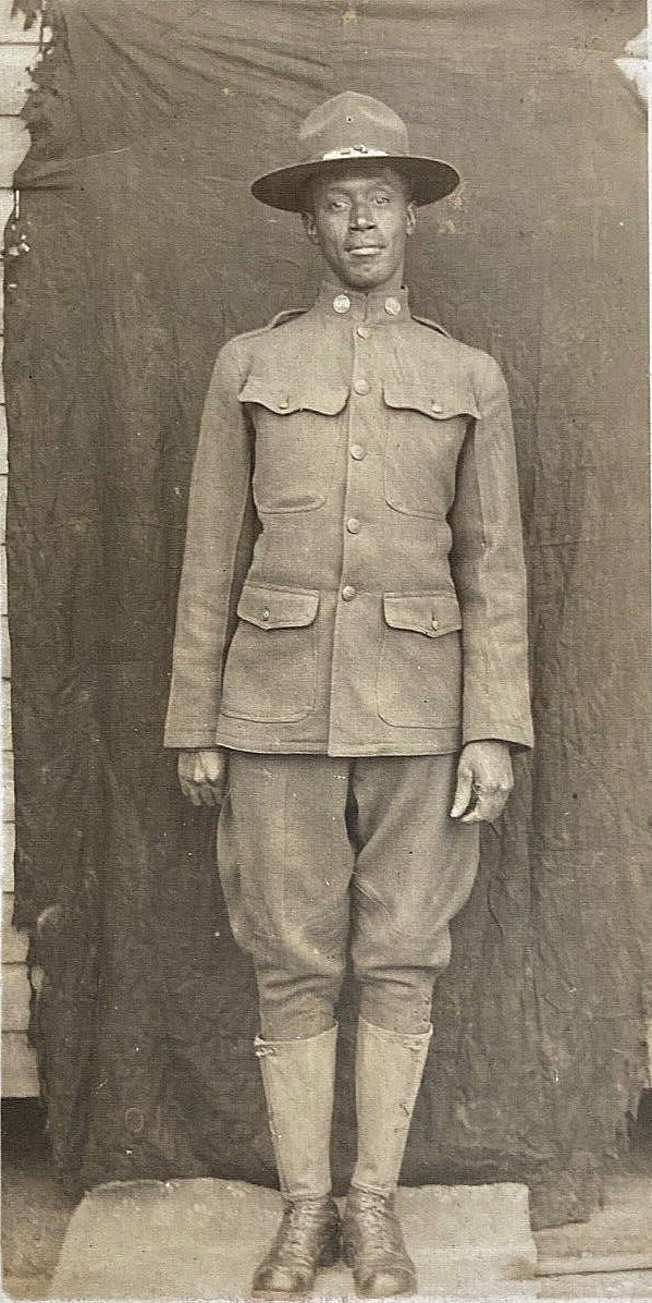 RARE WW1 U.S. ARMY 93RD INFANTRY DIVISION BUFFALO SOLDIER PHOTO POSTCARD RPPC
