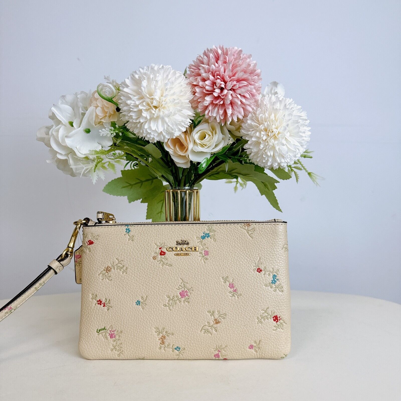 Coach C7174 Antique Floral Leather Small Wristlet IN IVORY