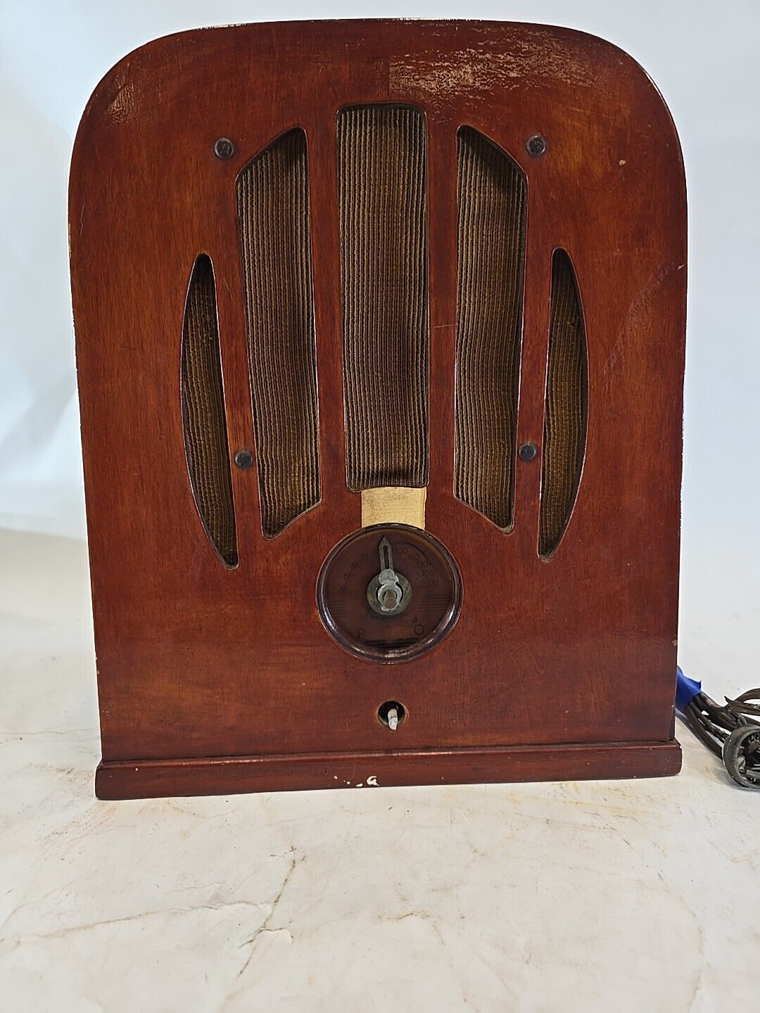 1938 Philco Early Model 38-93 Wood Tombstone 5 Vacuum Tube Radio Restorative 