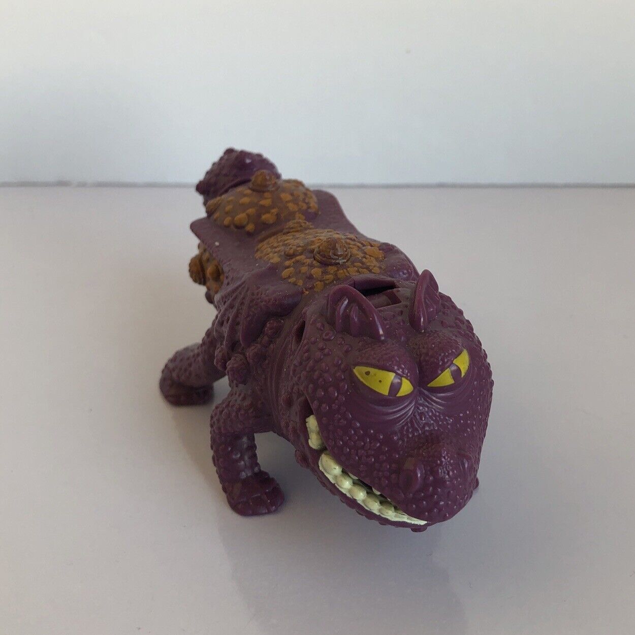 Vintage 2010 How To Train Your Dragon Purple Gronckle McDonald\'s Happy Meal Toy
