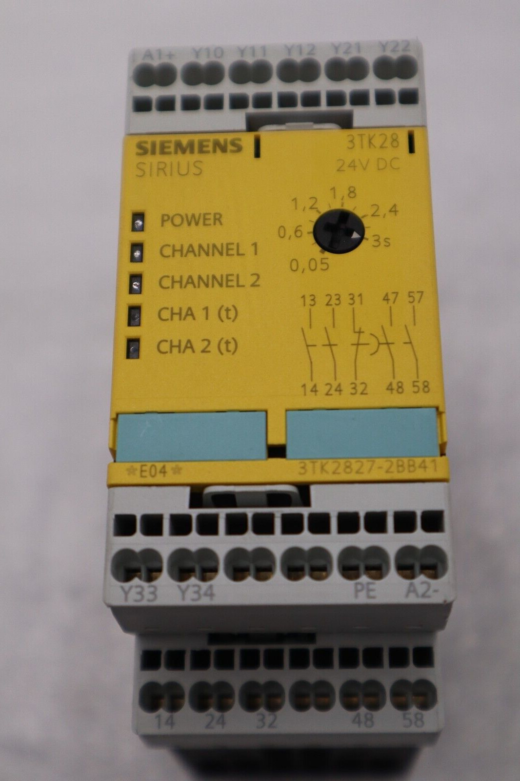 Siemens 3TK28272BB41/ 3TK2827-2BB41 SIRIUS SAFETY RELAY STOCK B-1611