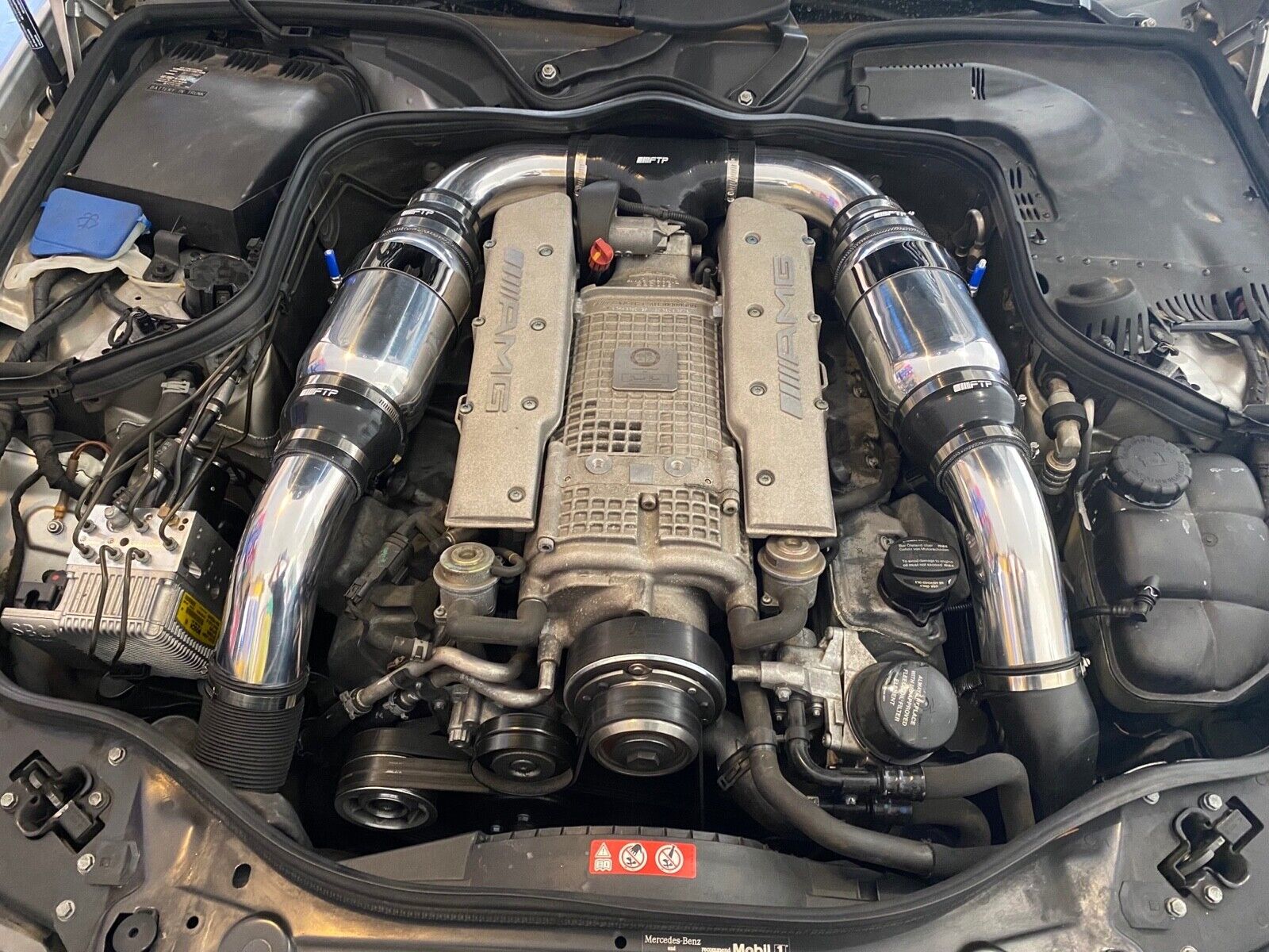 Mercedes Benz AMG Performance Intake for M113K Supercharged AMG E55 CLS55 SL55 