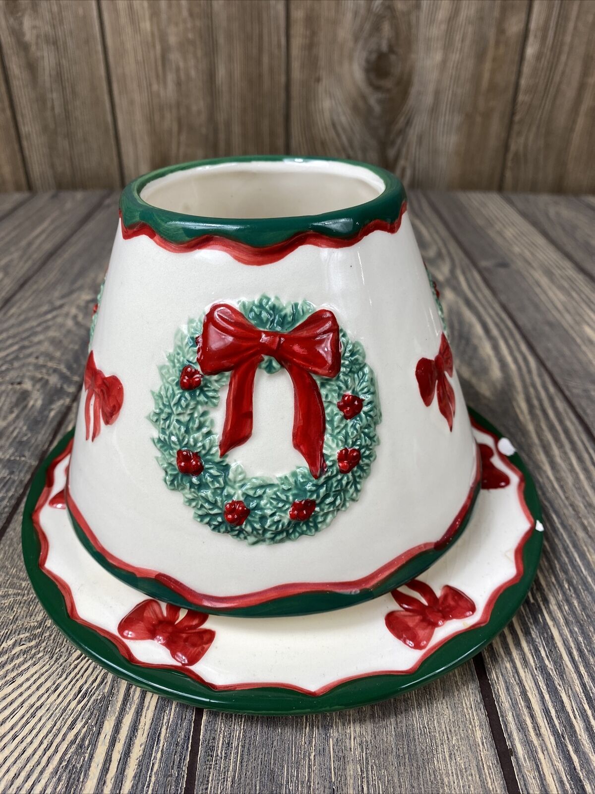 Vintage Red White Green Wreath With Bow Christmas Plate With Shade Candle Warm