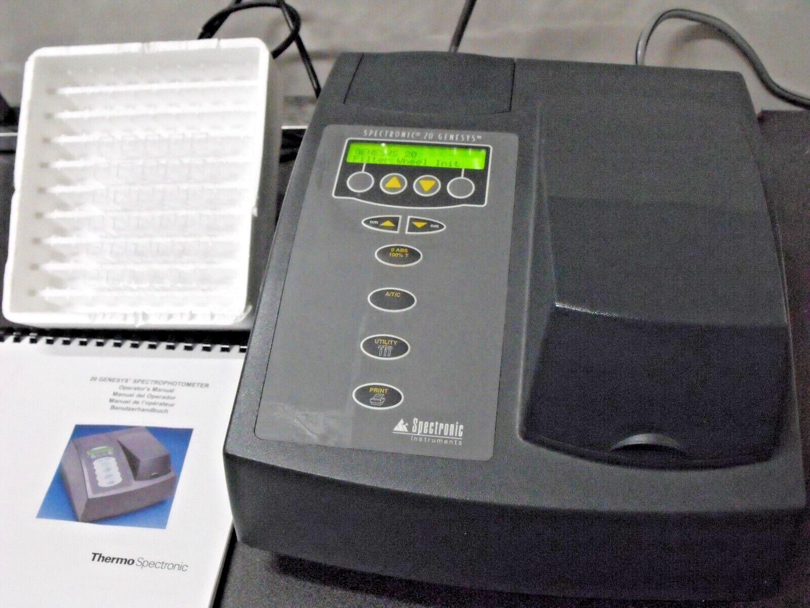THERMO FISHER SPECTRONIC GENESYS 20 SPECTROPHOTOMETER 4001/4 w/ CUVETTES MANUAL