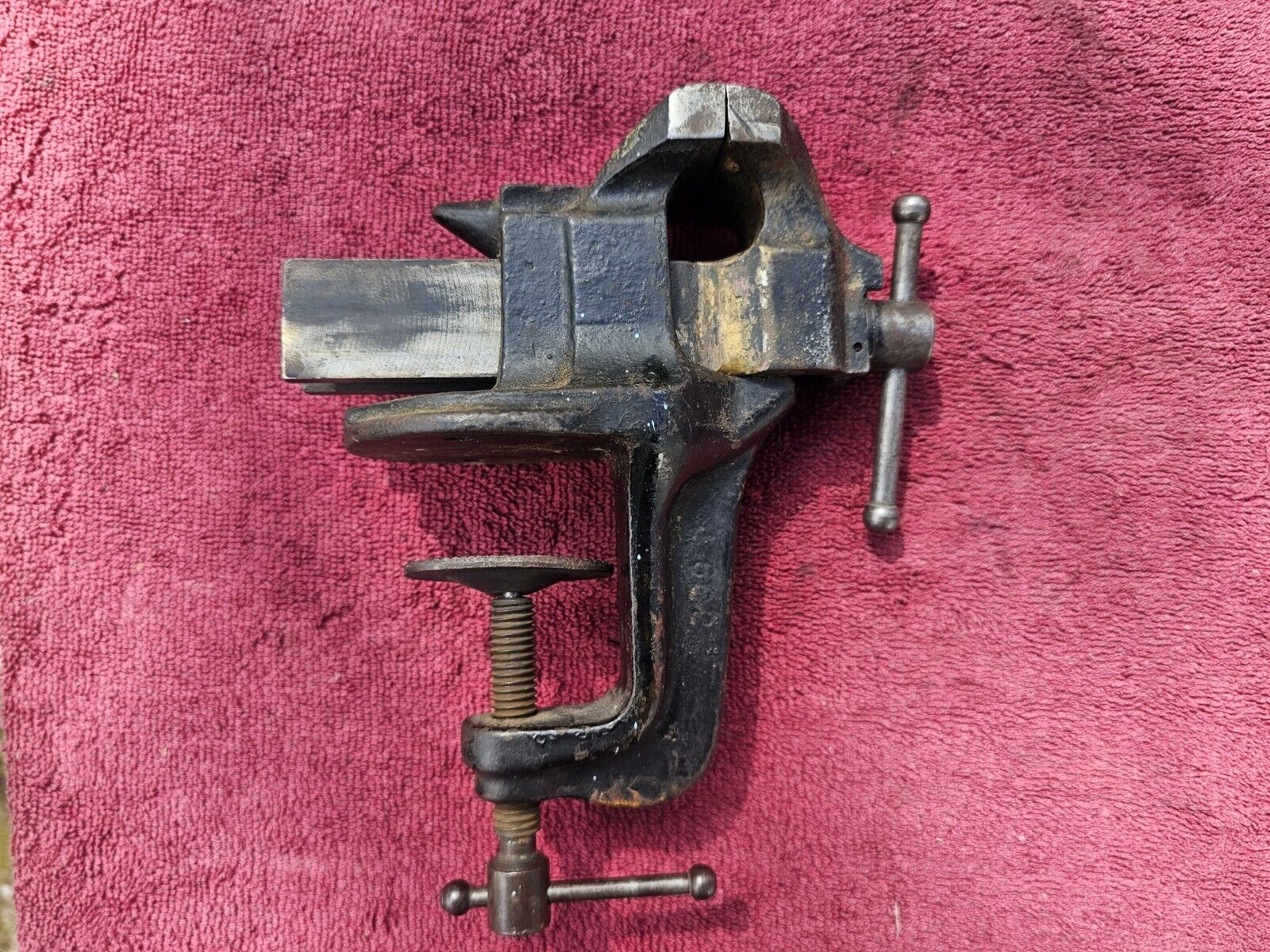 Vintage STANLEY SWEETHEART No.763   2-1/16” Jaws,  Clamp On Vise, Repaired 