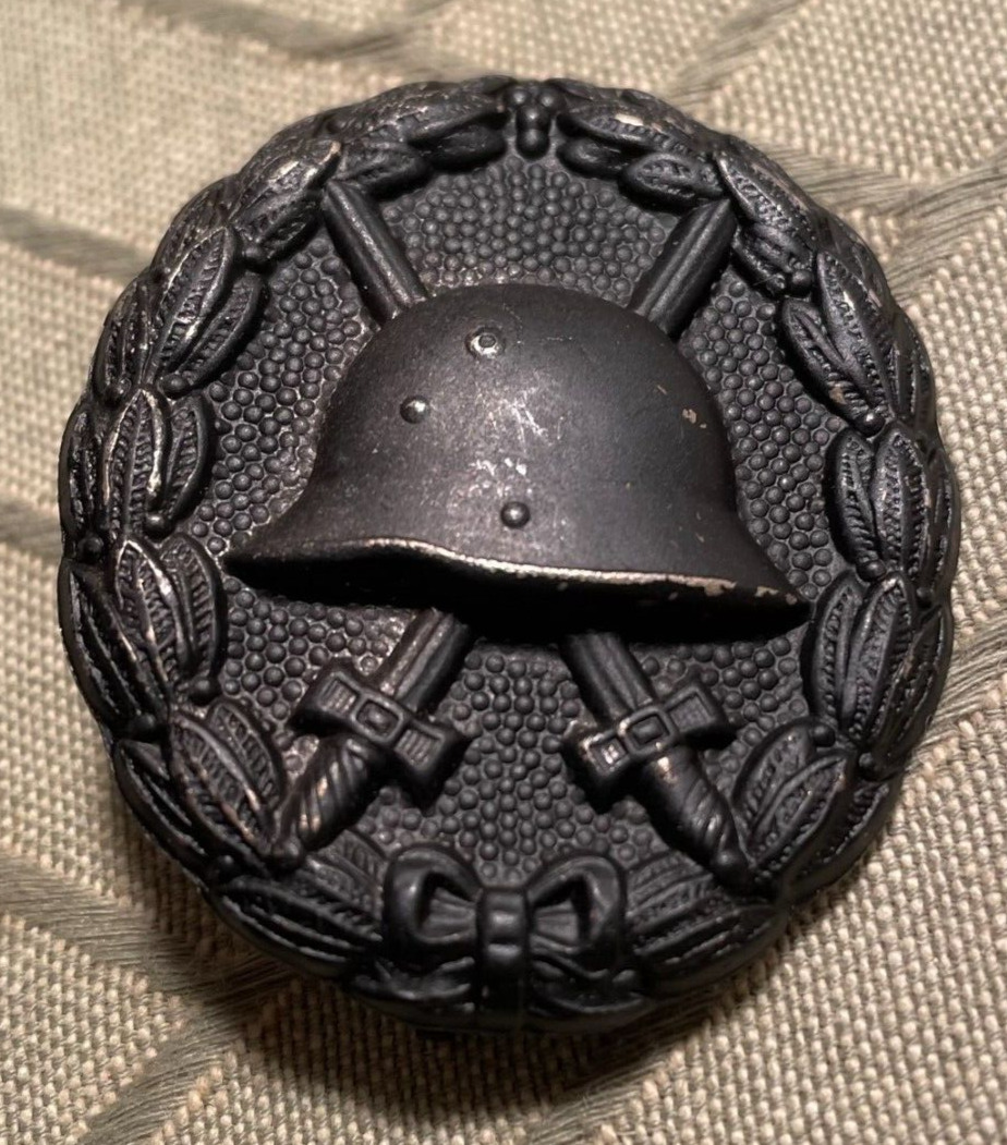 W.W. I. German Army Black Wound Badge