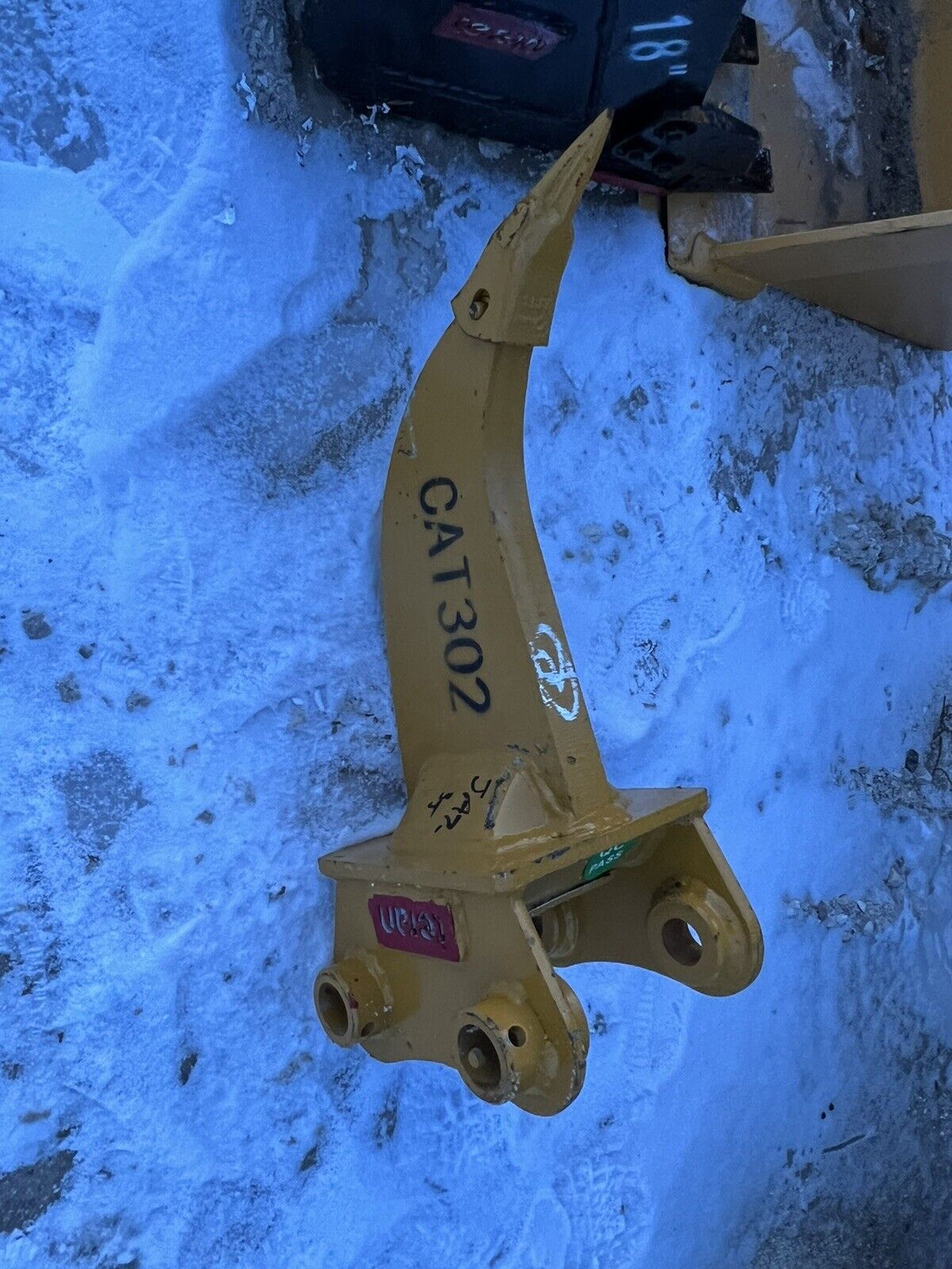 Single Shank Excavator Ripper, 35mm Frost Tooth CAT 302 New Teran Emaq