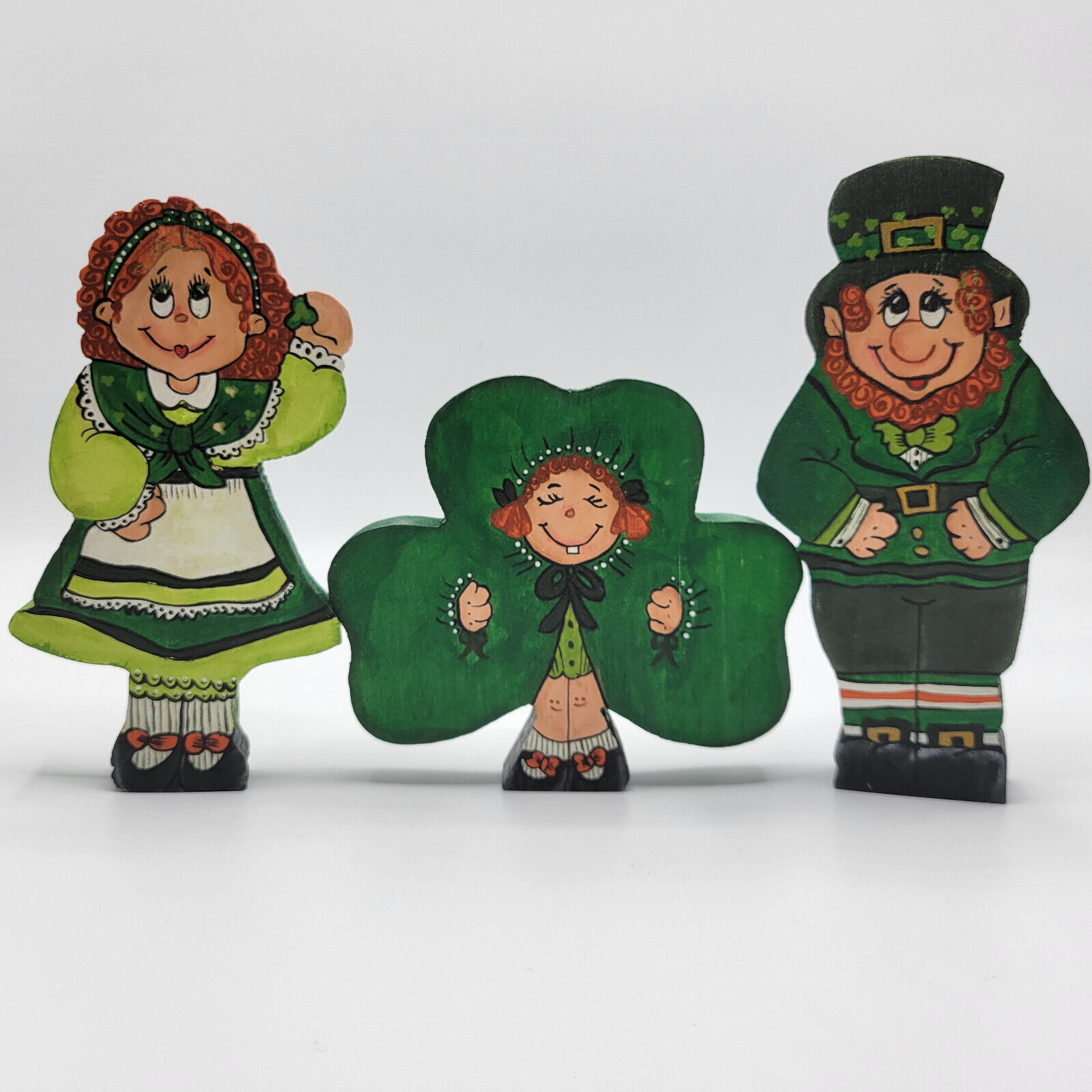 Vtg Wooden St Patricks Day Figurines Couple Child Leprechaun Handmade Painted