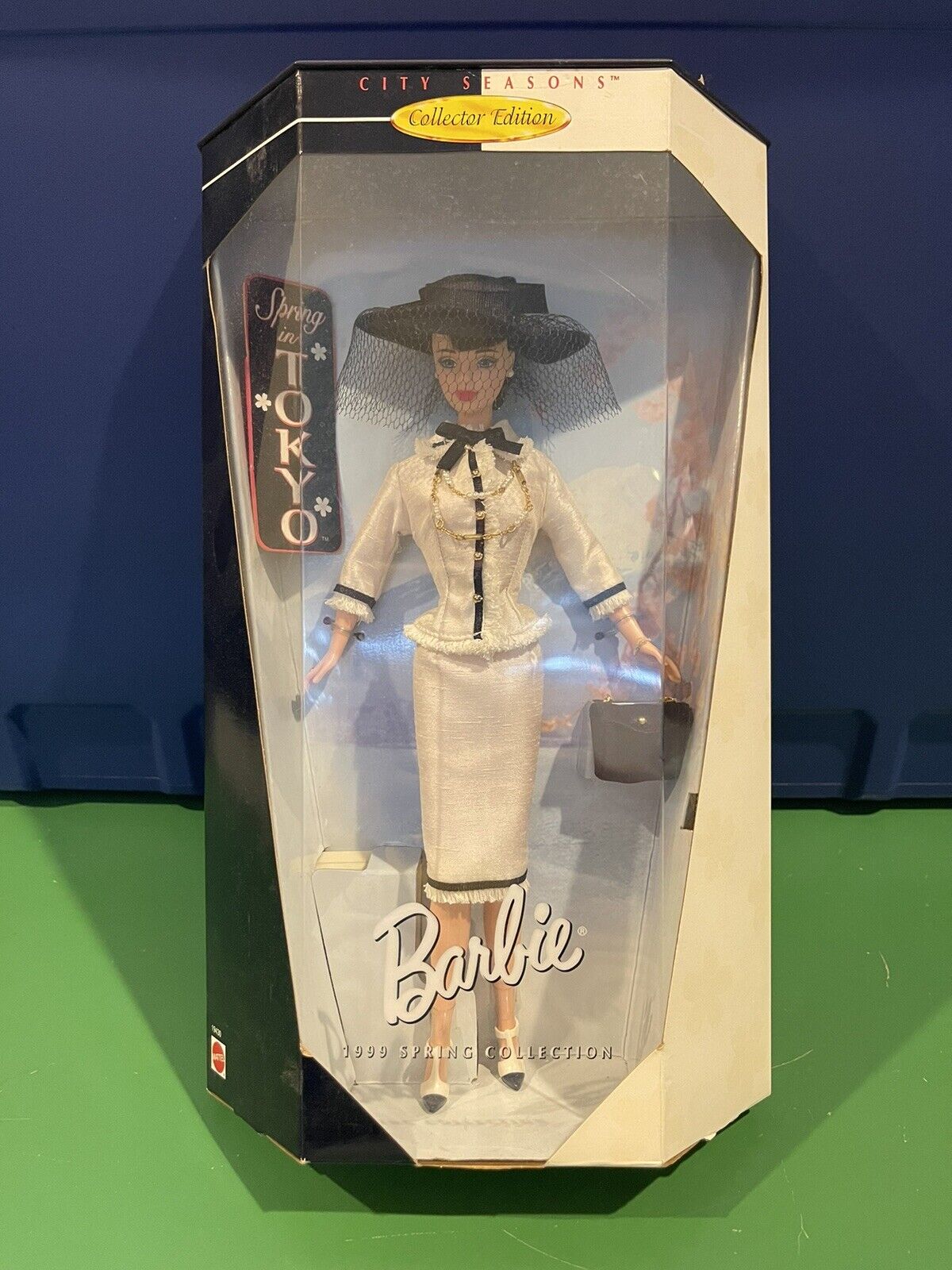 Vintage Mattel 1999 Collector Edition City Seasons Spring In Tokyo Barbie Doll