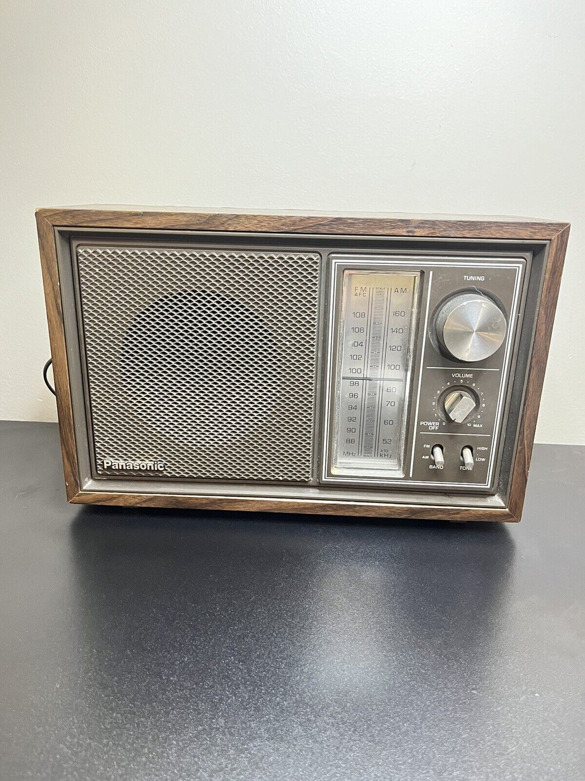 Vintage 1970s Panasonic AM/FM Dual Band Table Top Radio RE-6289 Tested Works
