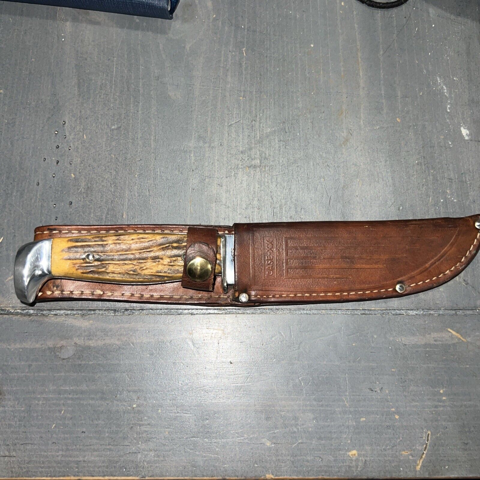 Vintage Case XX USA Knife 1965-69 Genuine Stag 523-6 Knife W/Leather Sheath.